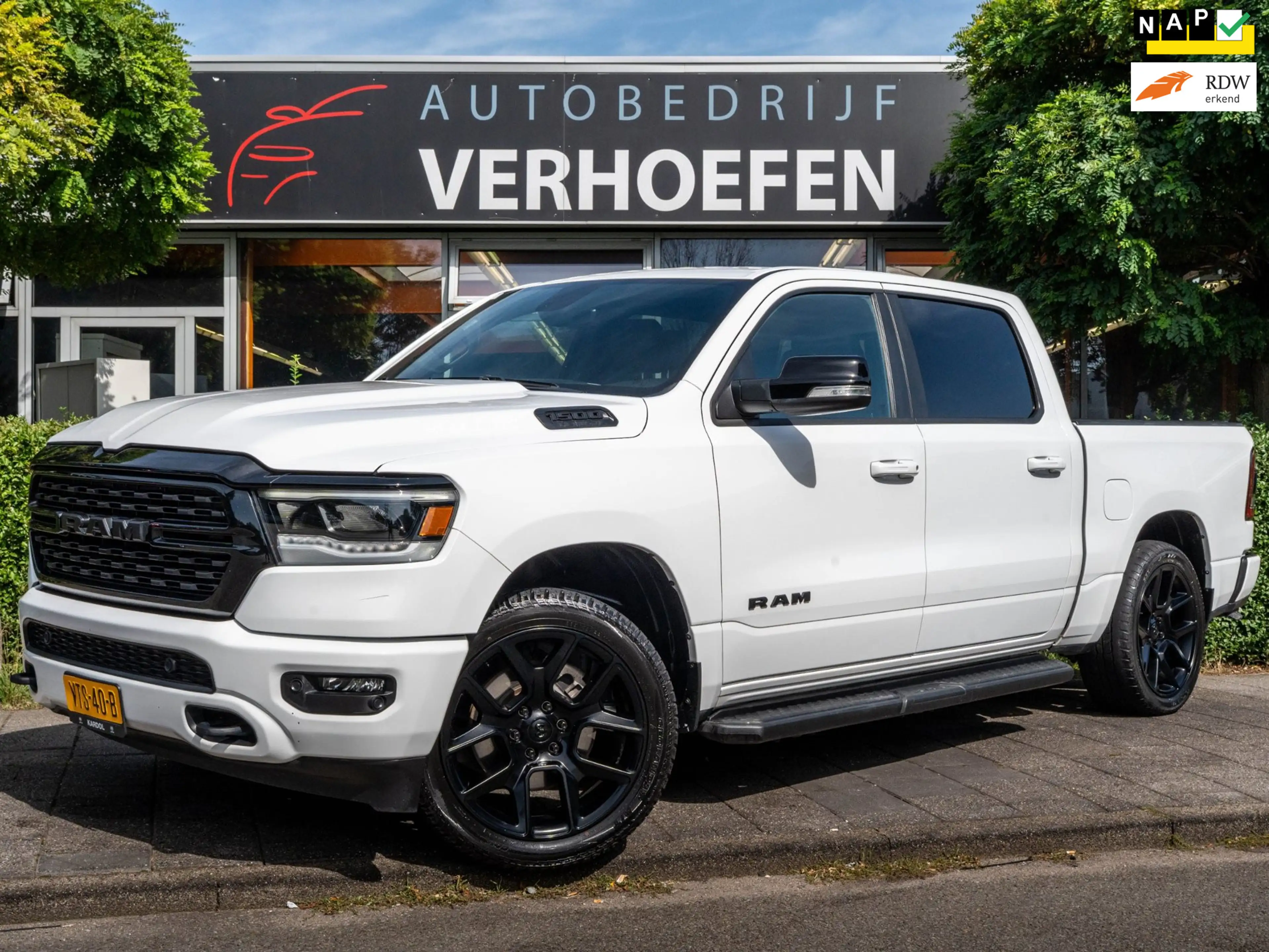 Dodge RAM 1500 5.7 V8 4x4 Crew Cab Big Horn - PARKEER CAMERA
