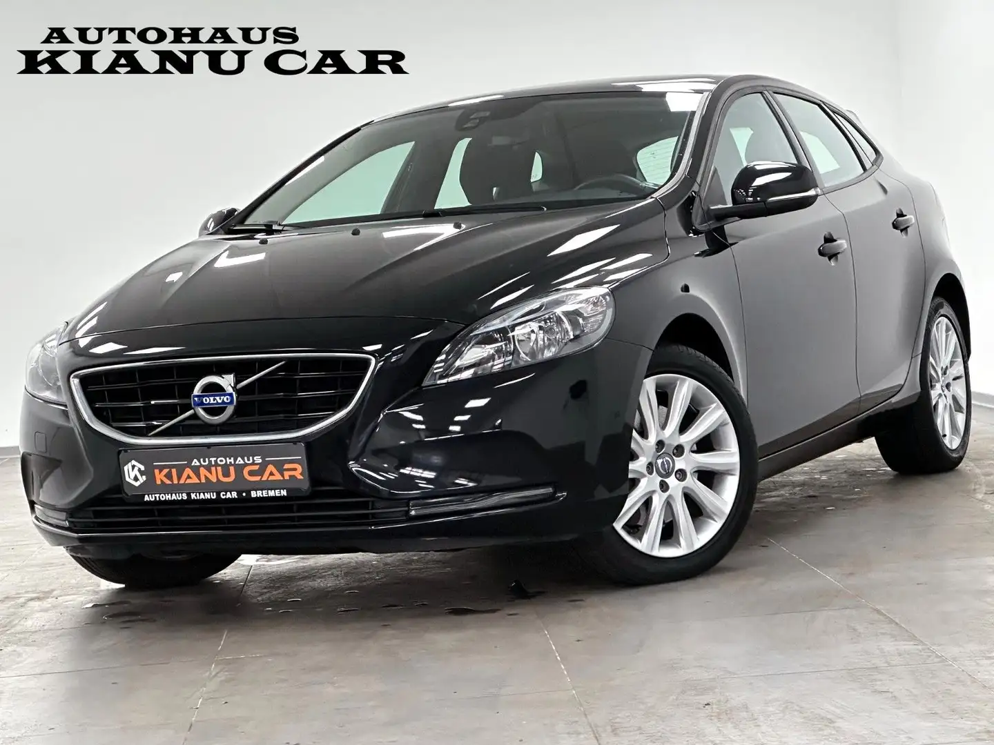 Volvo V40 You!.PANORAMA.PDC.NAVI.KAMERA.TMP Schwarz - 1