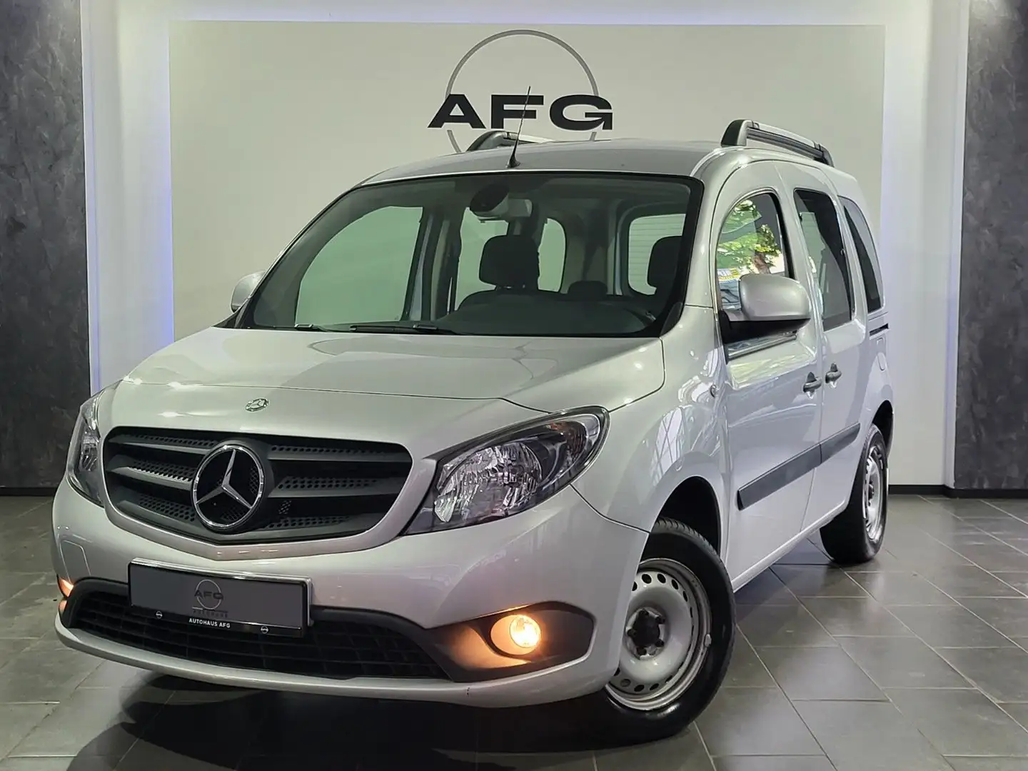 Mercedes-Benz Citan Kombi 108/109/111 CDI lang Silber - 1