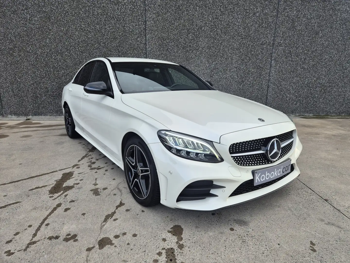 Mercedes-Benz C 180 PACK AMG//GPS/CAMERA//USB/GARANTIE 12M Blanc - 1