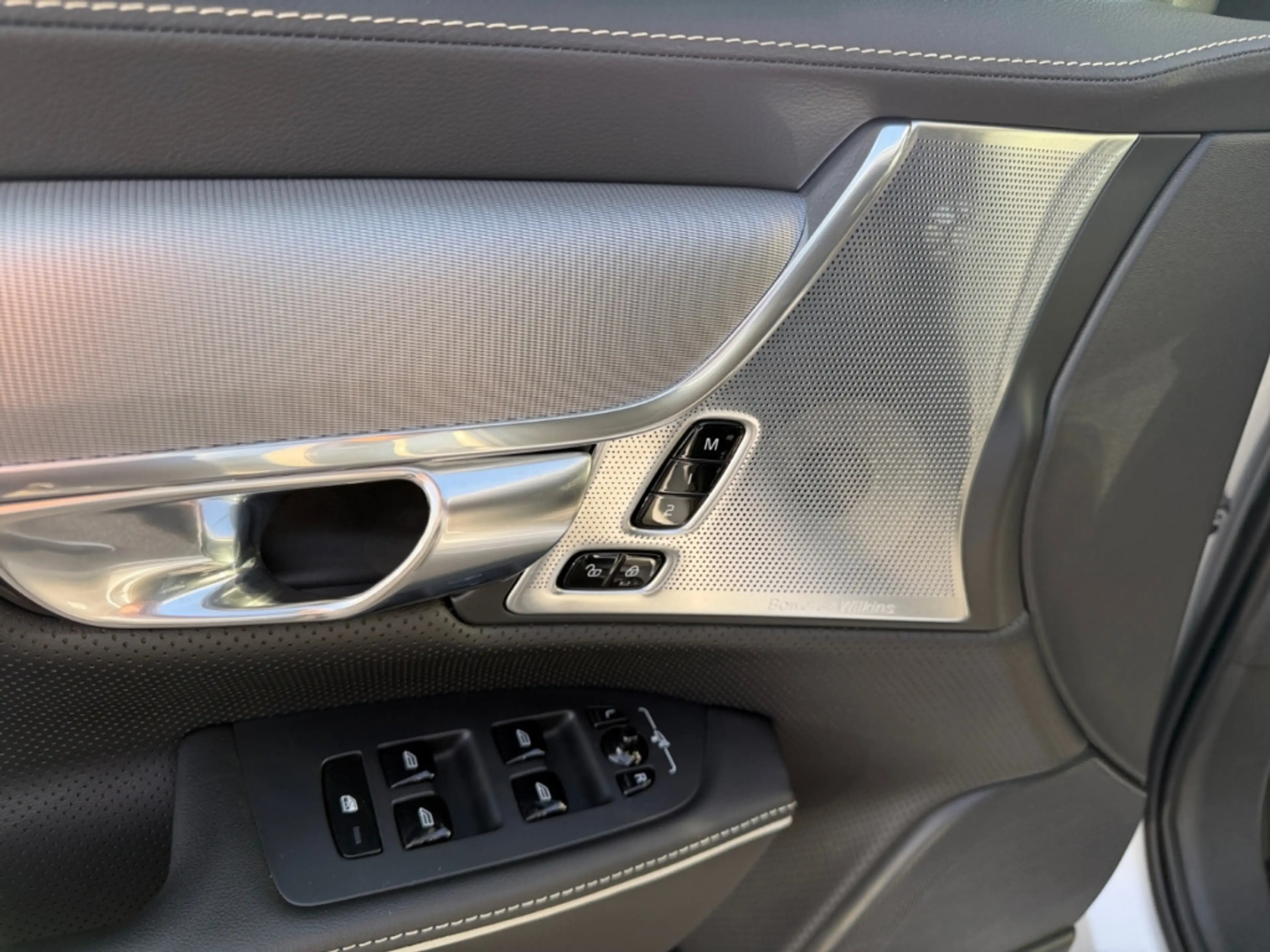 Volvo S90 B5 R Design AWD HUD StandHZG Pano B&W Navi Leder D — photo 12