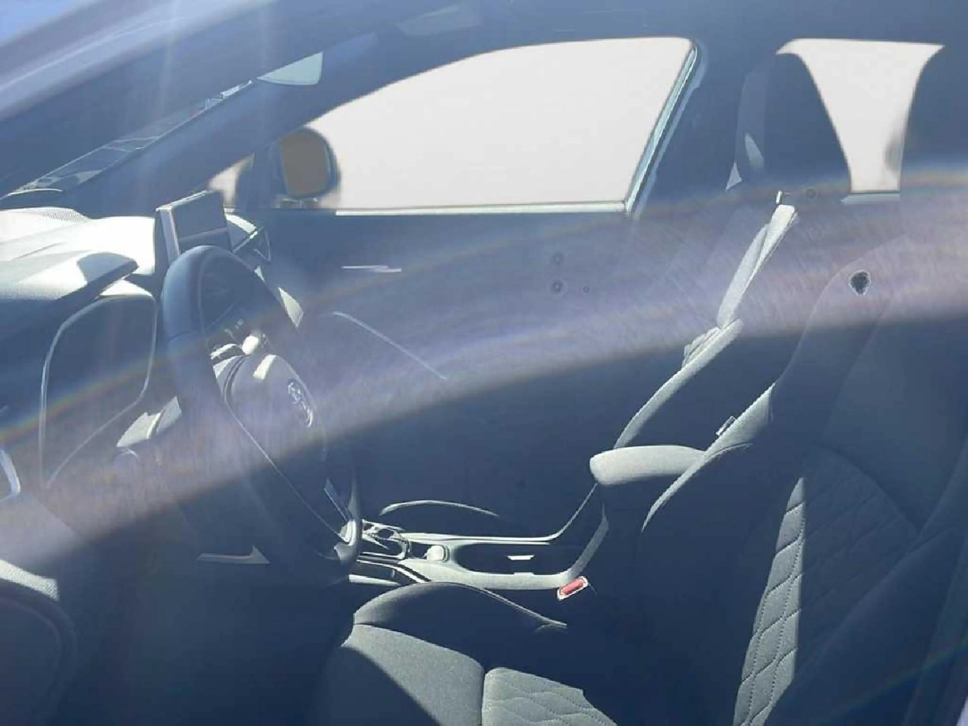 Toyota Corolla Cross Hybrid FWD Team Deutschland — photo 12