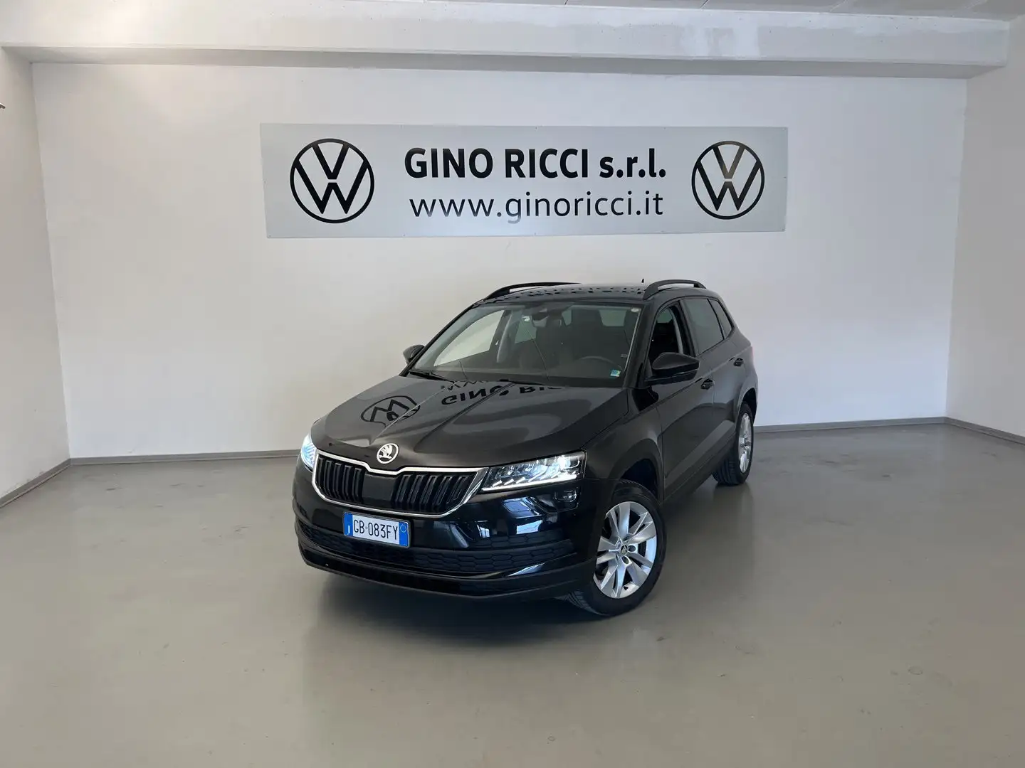 Skoda Karoq 1.6 TDI SCR DSG S-Tech Nero - 1