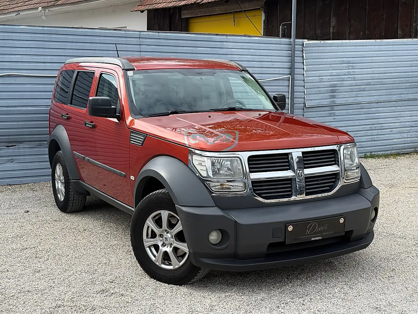 Dodge Nitro 2,8 CRD SXT Orange - 2