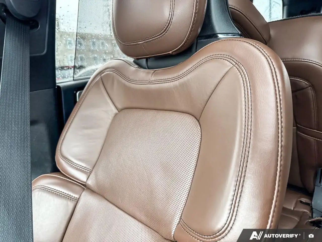 Lincoln Aviator снимка Lincoln Aviator