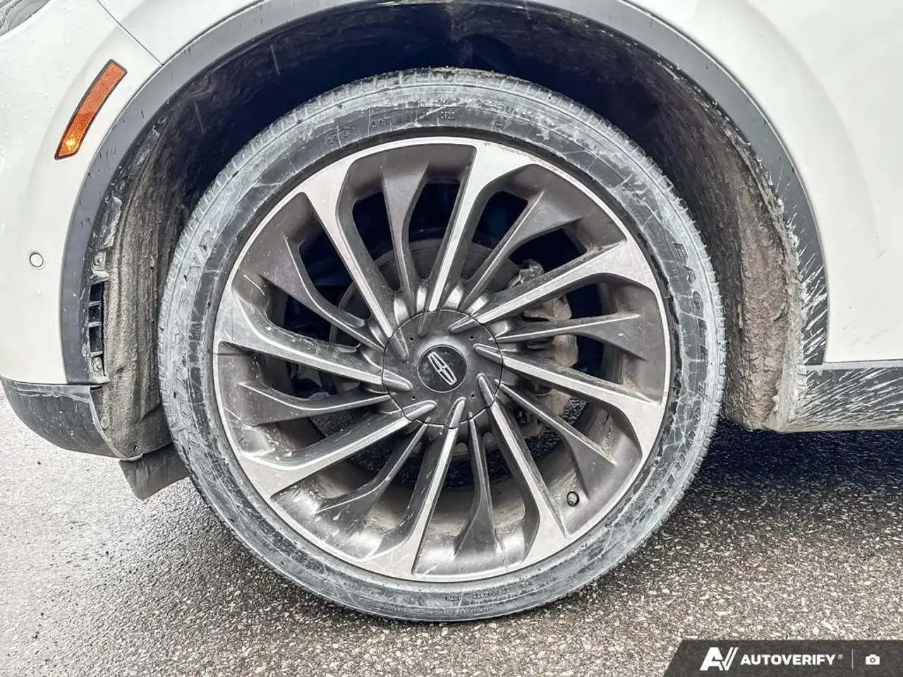 Lincoln Aviator снимка Lincoln Aviator