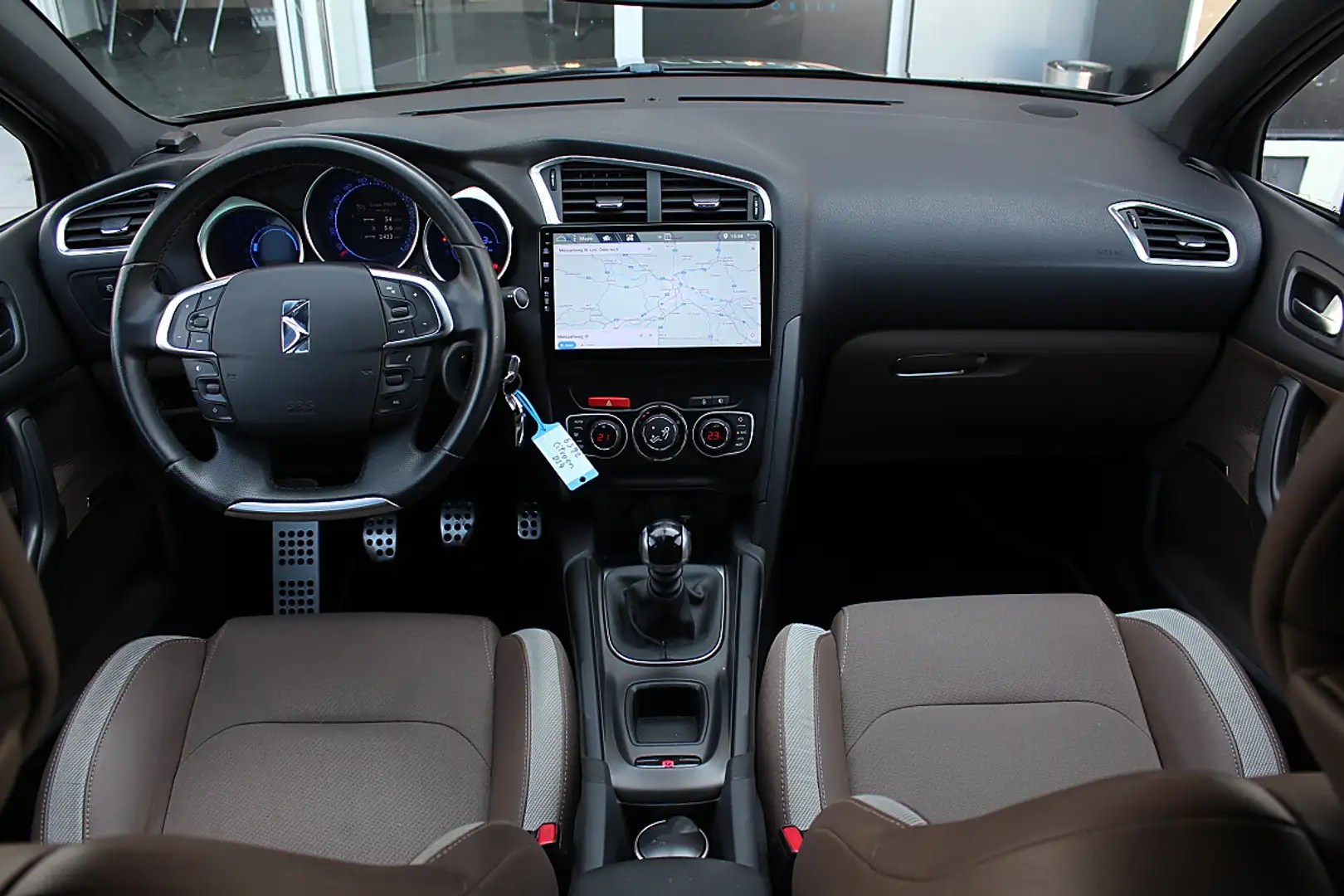 Citroen DS4 HDi 110 So Chic Navi, Massage.... Braun - 2