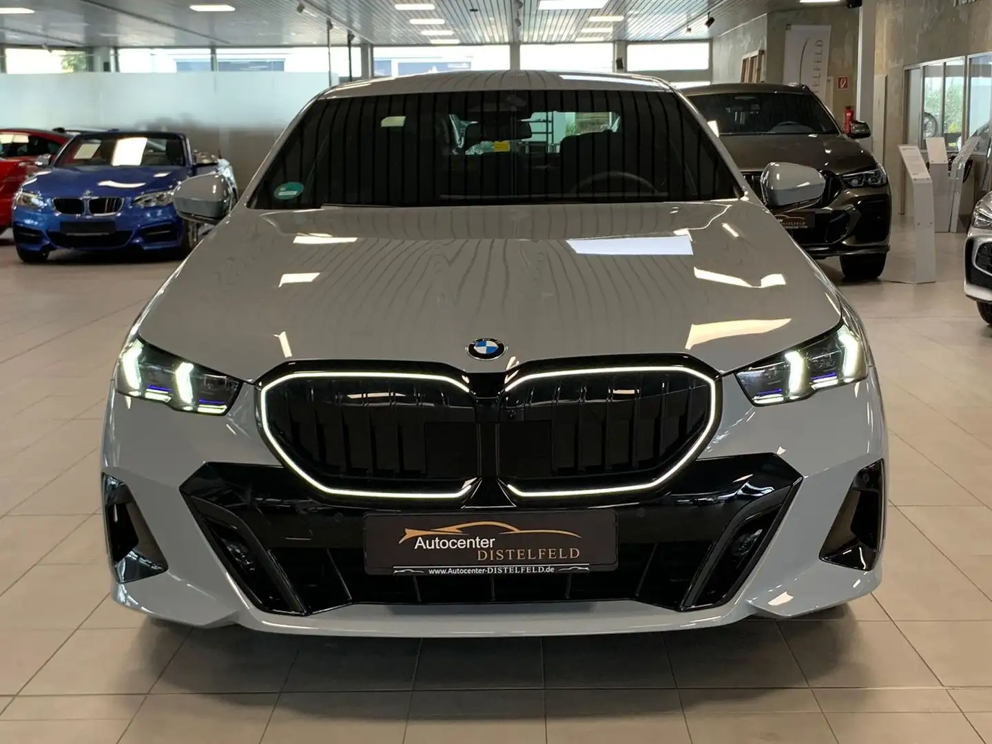 BMW 520 d M Sport Pro Iconic Glow H&K HUD 360° Profession. Grau - 1