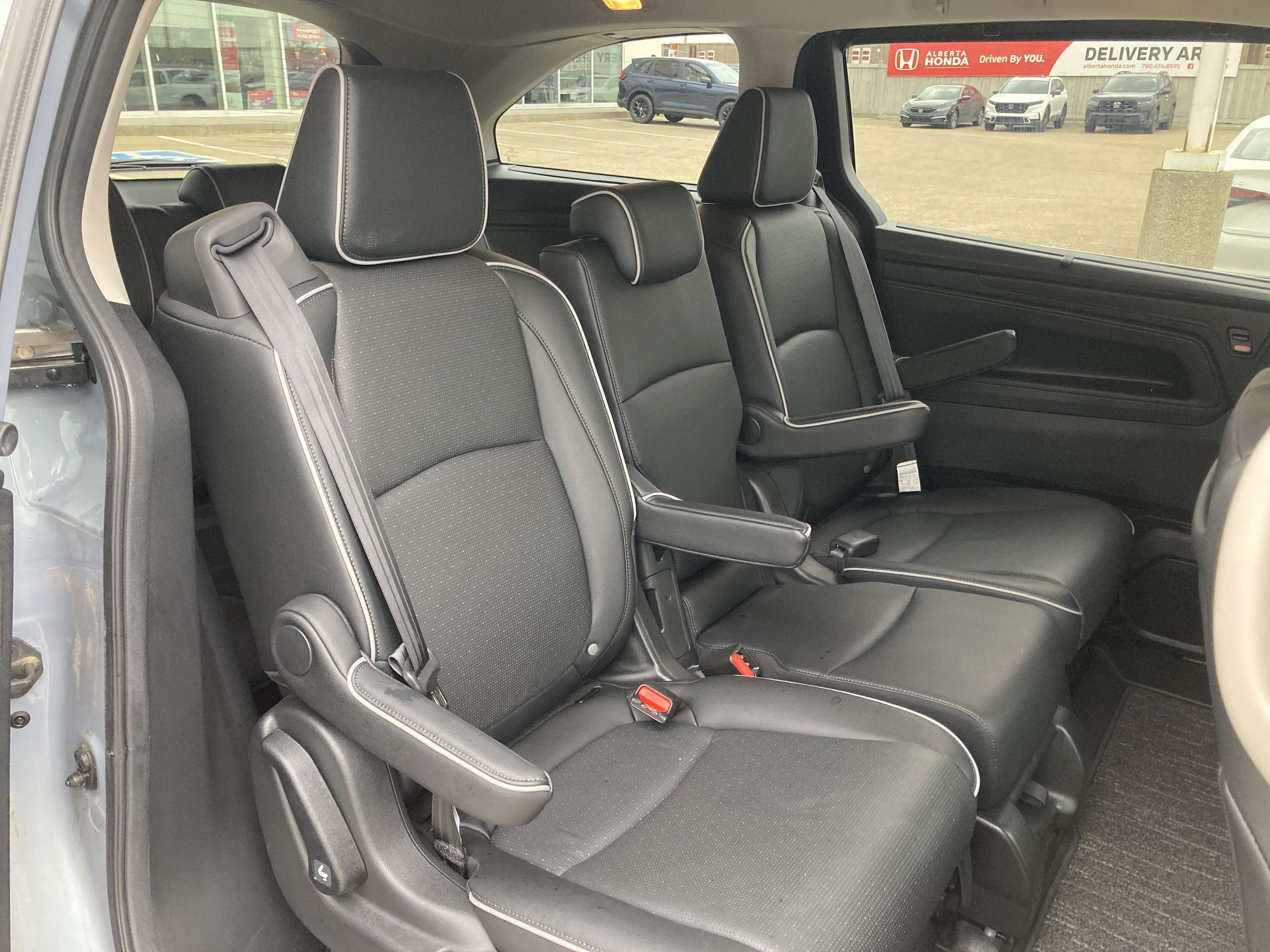used 2025 Honda Odyssey car, priced at $54,900