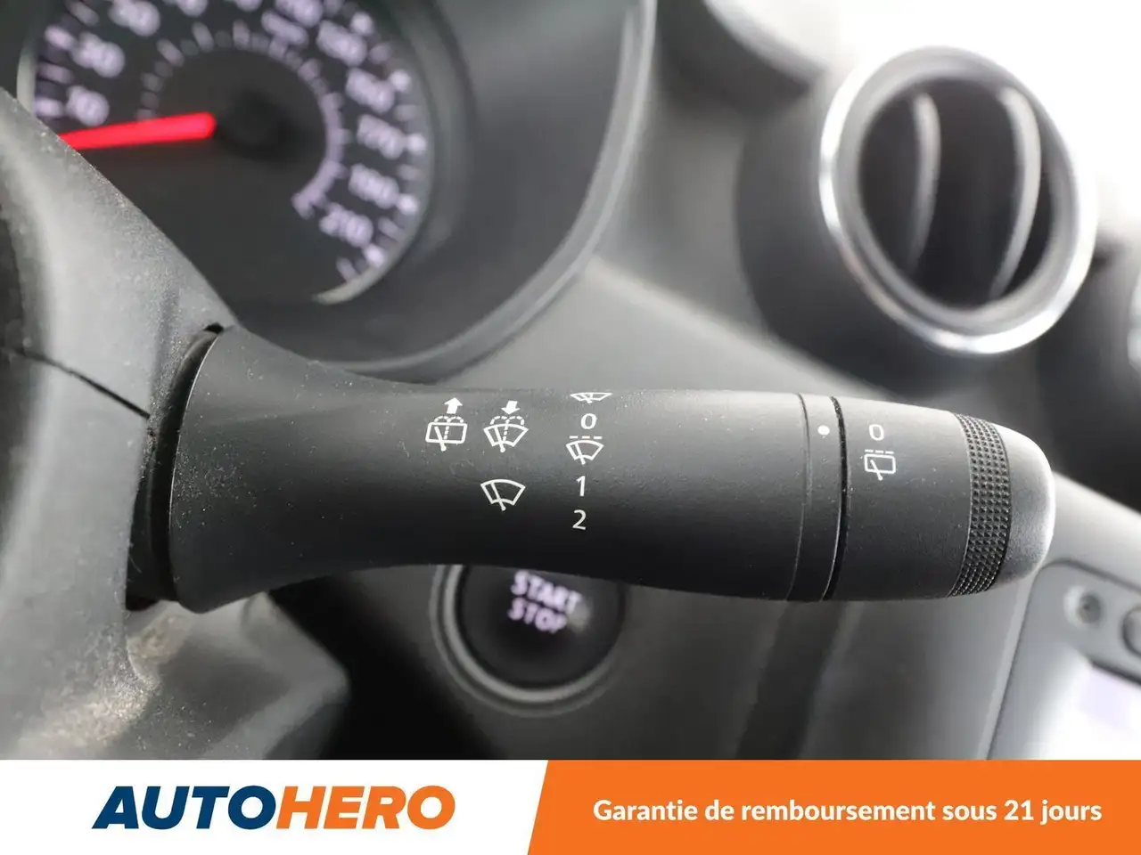 Dacia Duster — photo 29