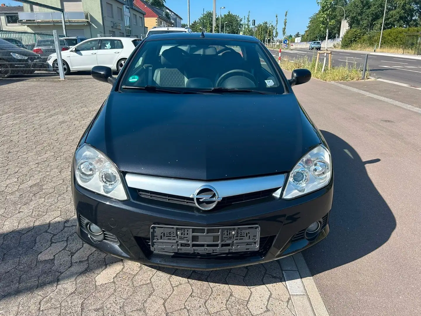 Opel Tigra Cabrio + PDC + SHZ Schwarz - 2