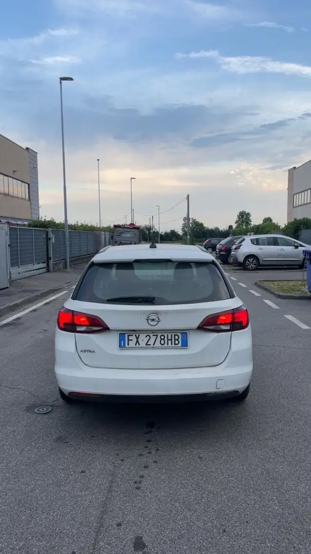 Opel Astra Sports Tourer 1.6 cdti Innovation 136cv auto - 2