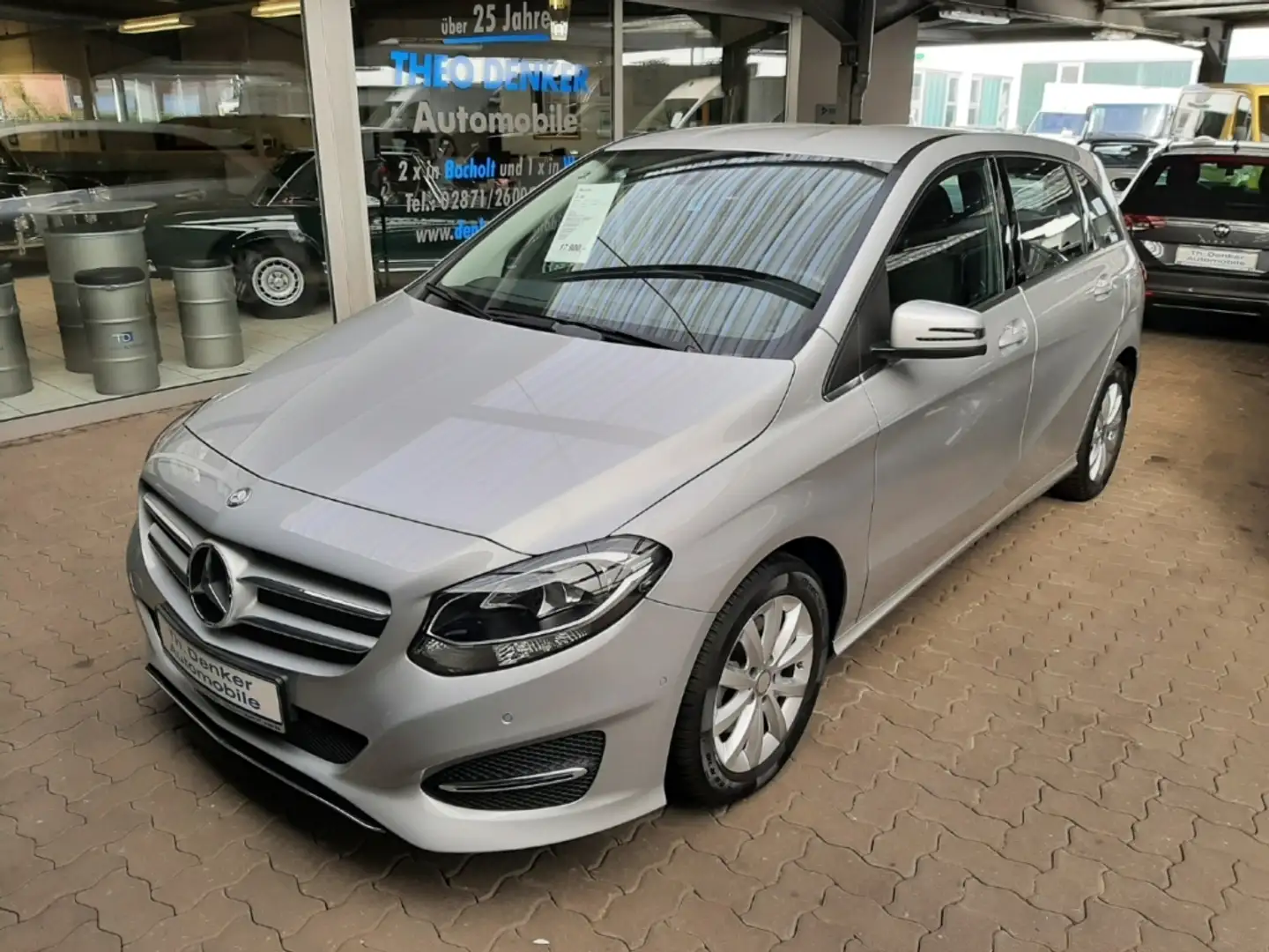 Mercedes-Benz B 180 7G DCT PDC Style Silver - 1