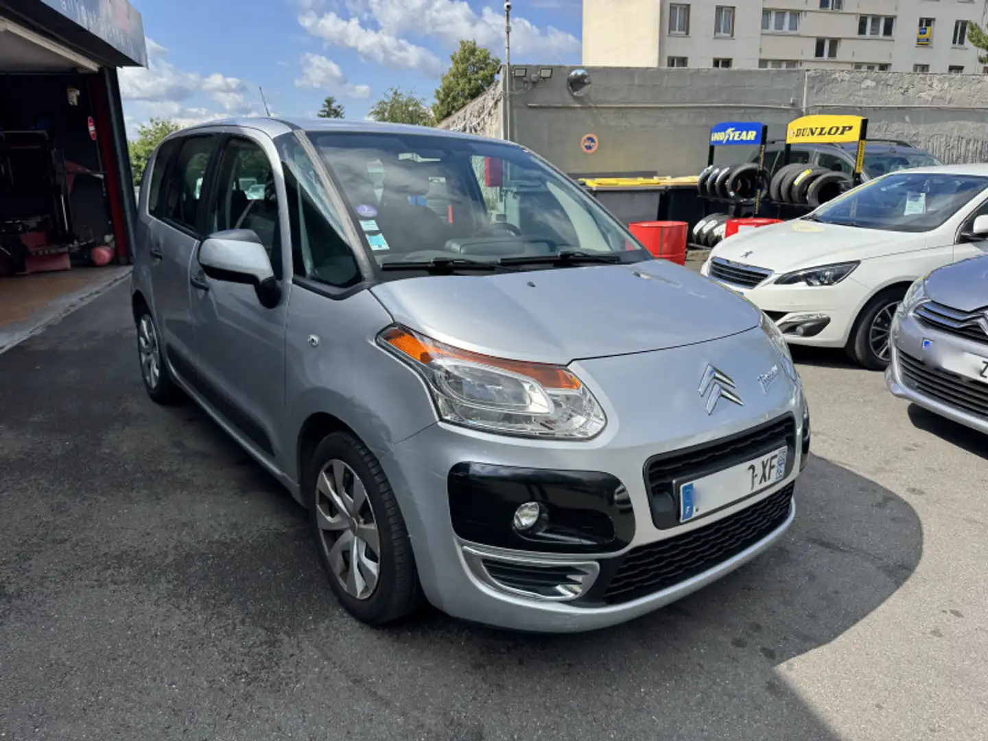 Citroen C3 Picasso 1.4 VTI ATTRACTION Серый - 2