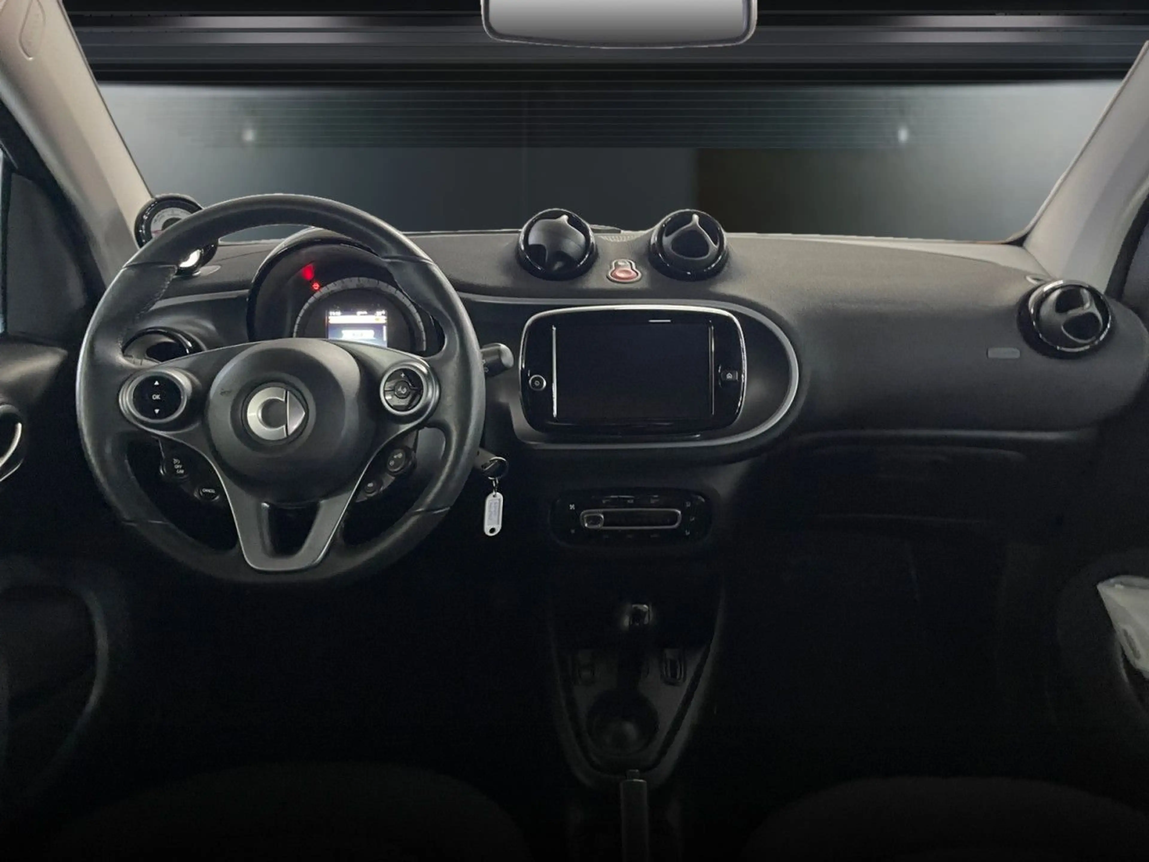 smart forTwo coupé 60kWed passion SHZ Pano PDC+Kamera — photo 13