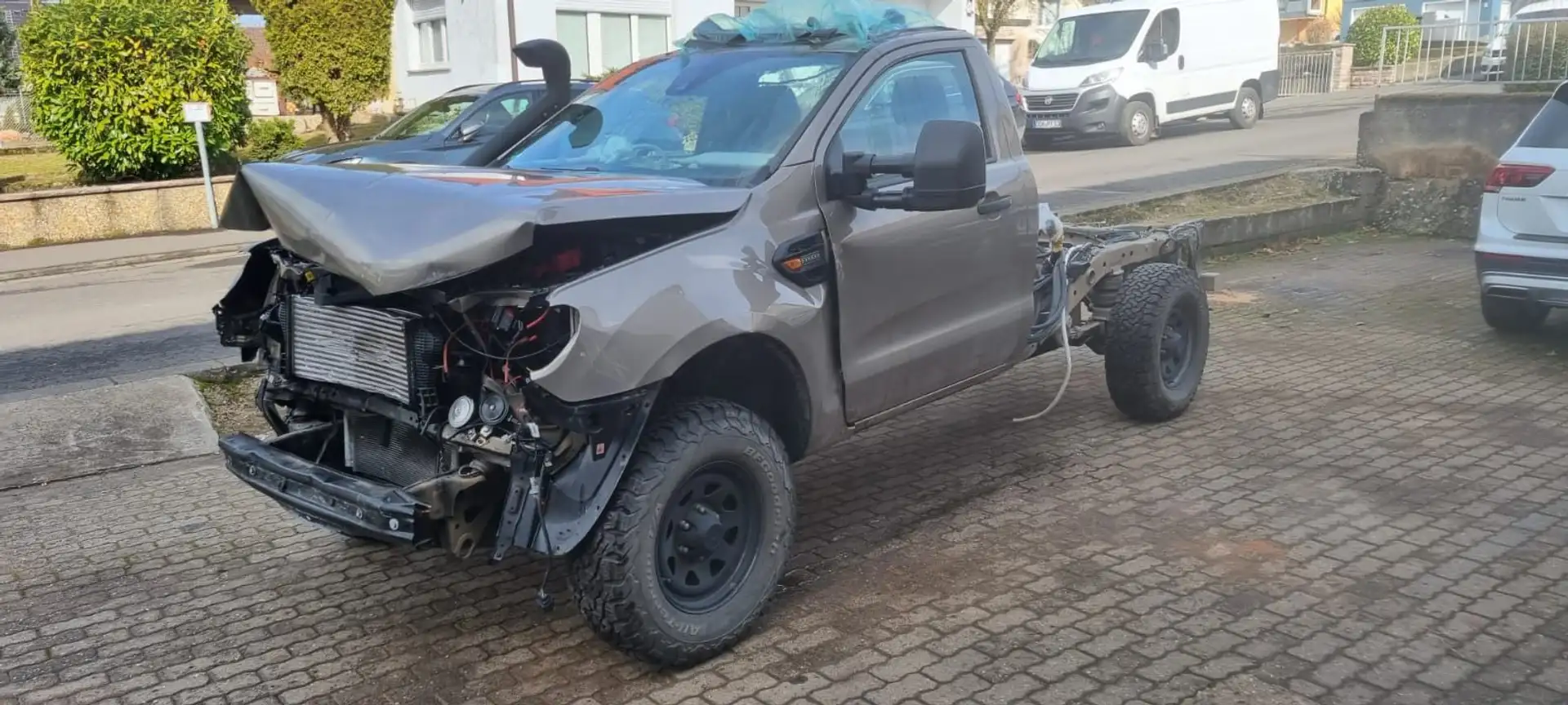 Ford Ranger XL Einzelkabine 4x4 140 Liter Tank Silber - 1