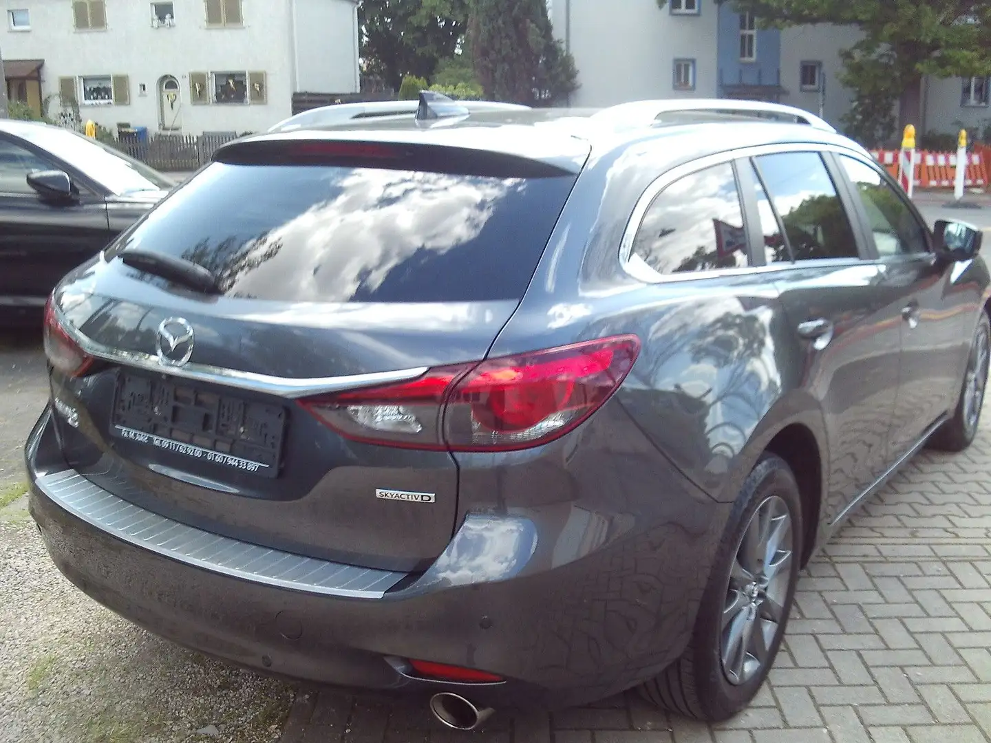 Mazda 6 Kombi Exclusive-Line AWD LED,HEAD UP,PDC,ALU, Gris - 2