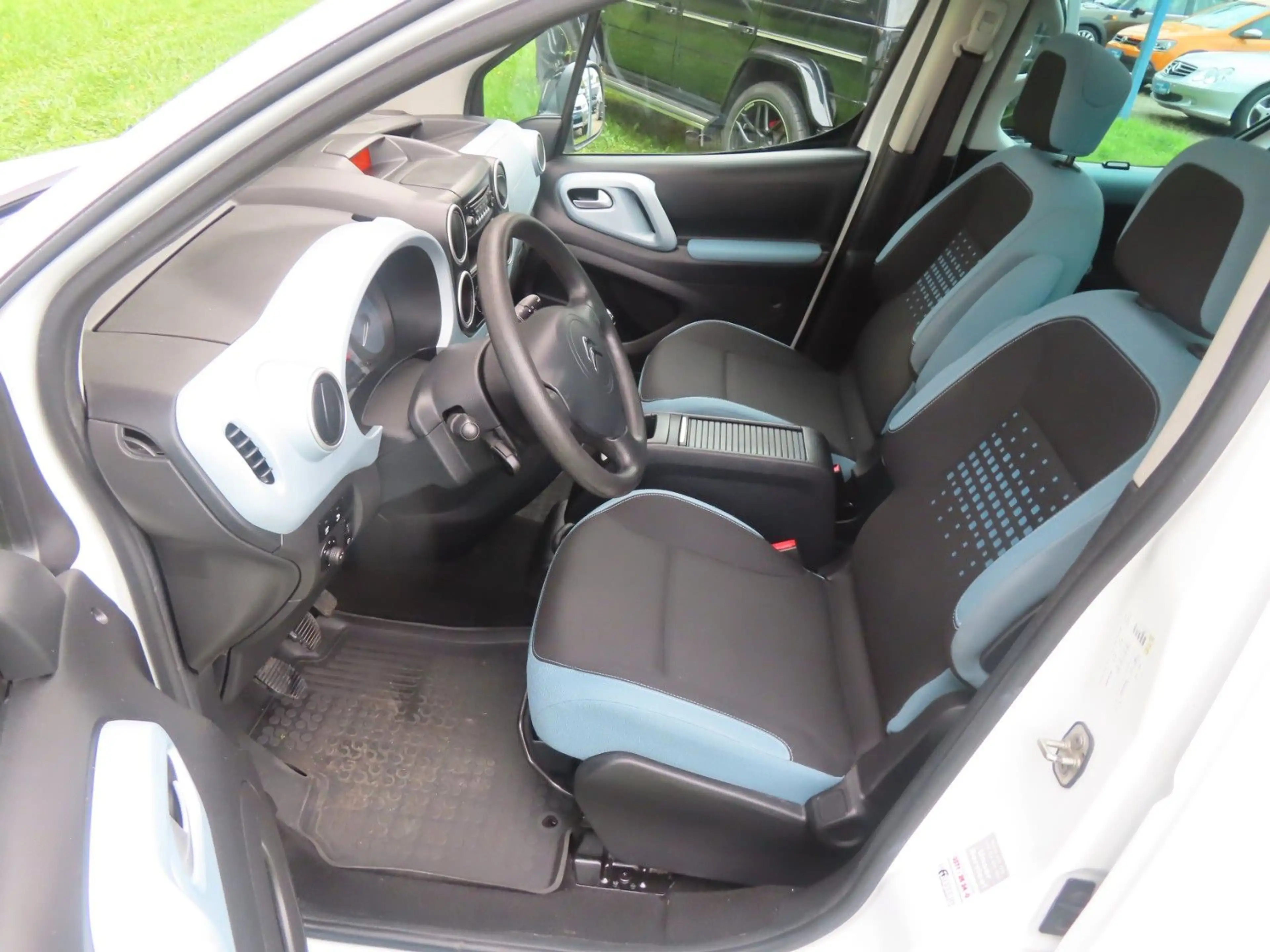 Citroen Berlingo Multispace 1,6  1. Hand-88 KW (120 Ps — photo 12