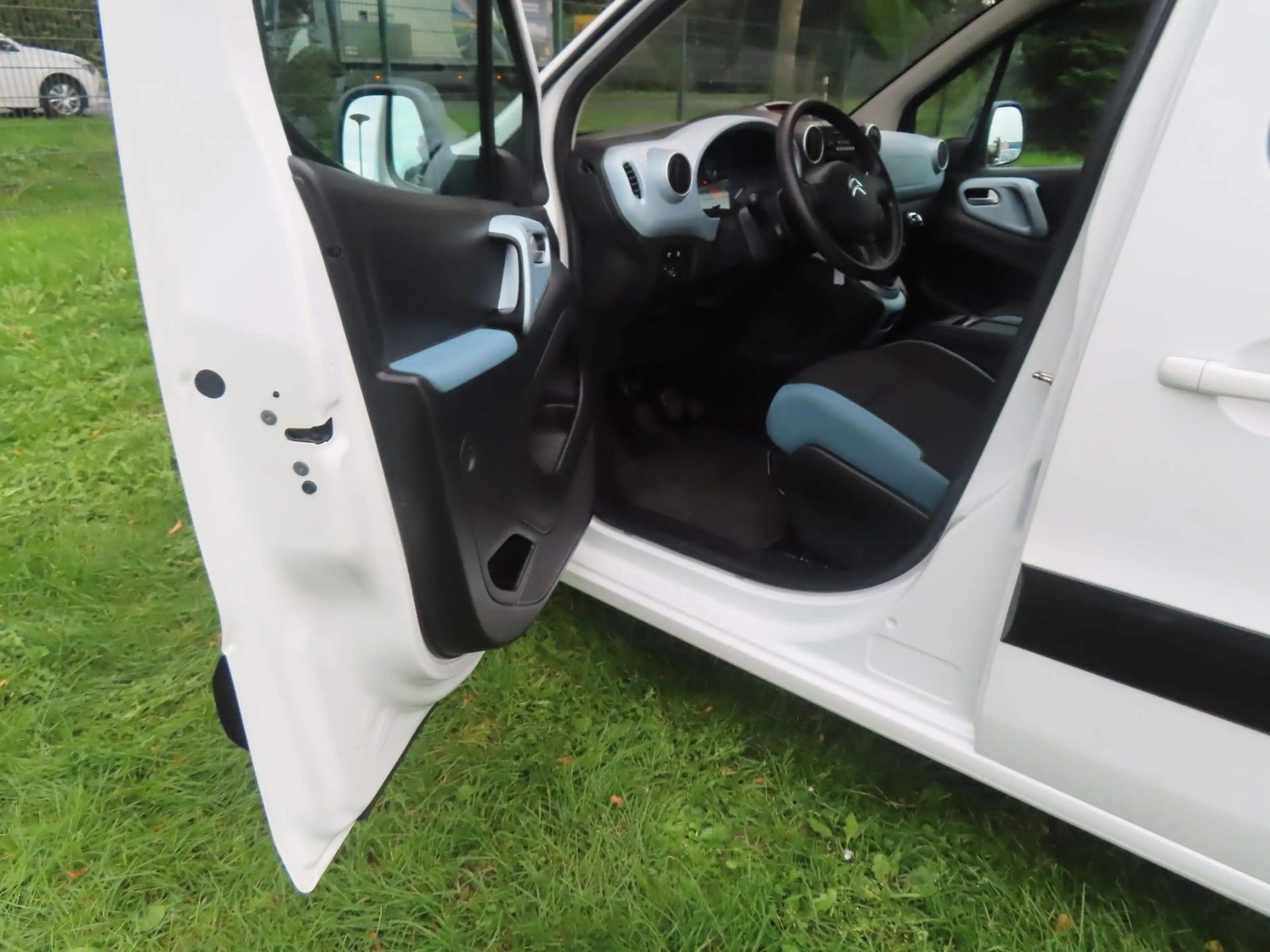 Citroen Berlingo Multispace 1,6  1. Hand-88 KW (120 Ps — photo 11