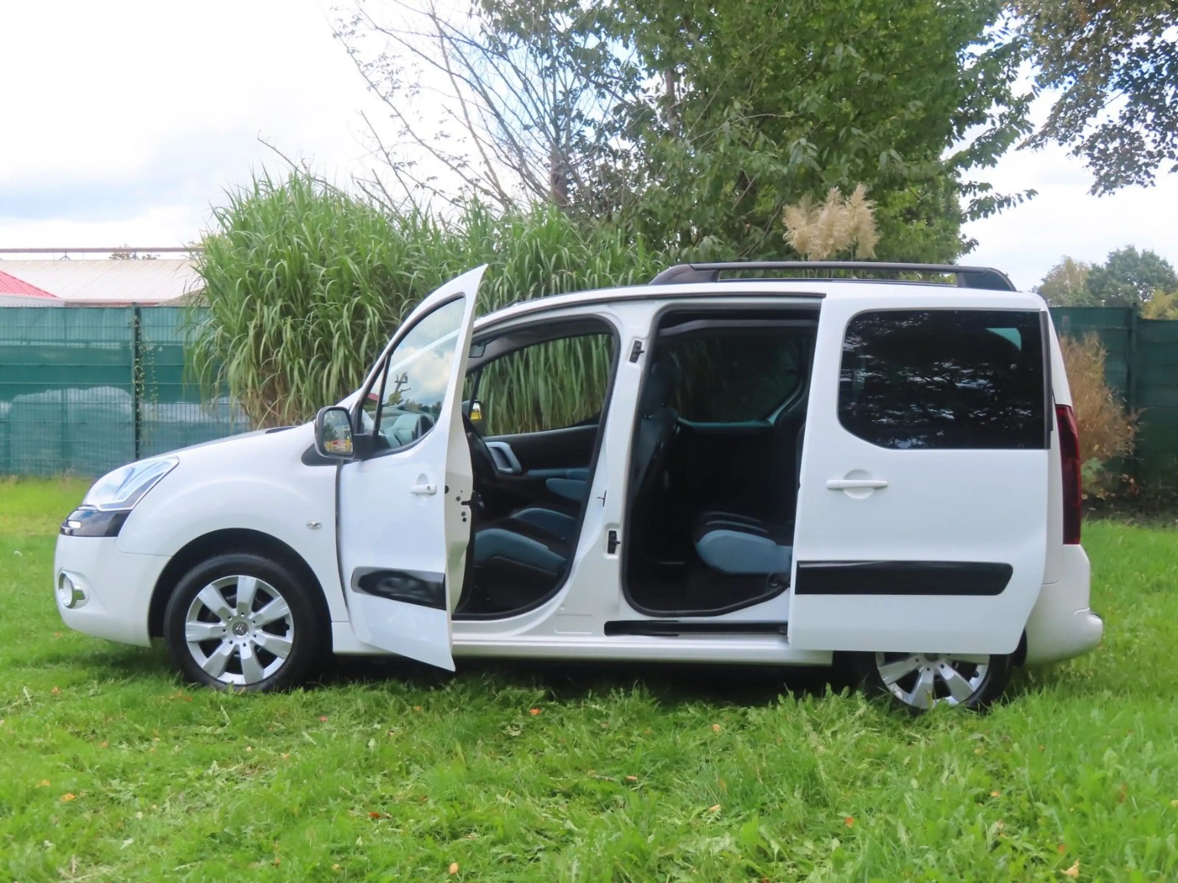 Citroen Berlingo Multispace 1,6  1. Hand-88 KW (120 Ps — photo 10