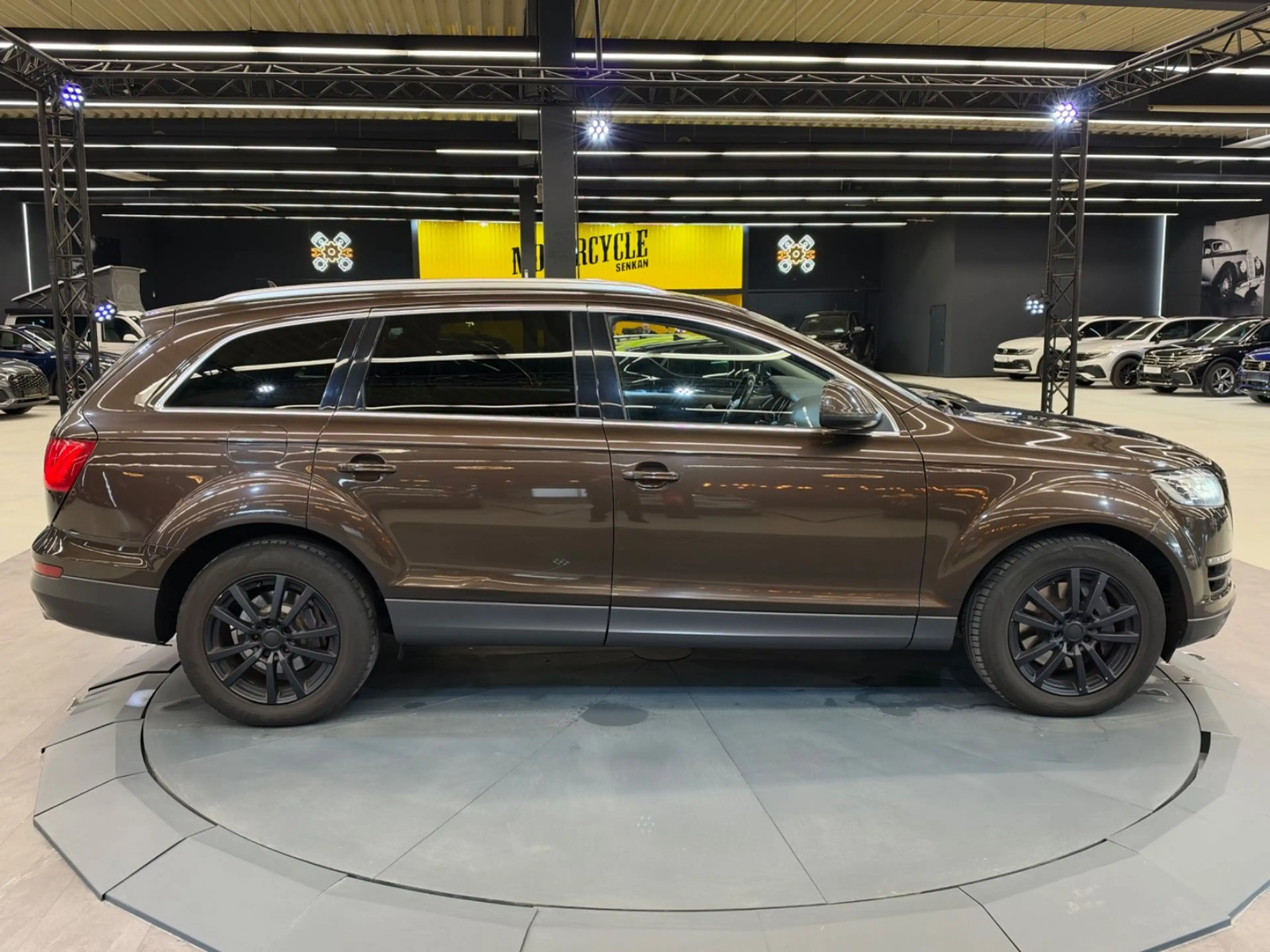 Audi Q7 3.0 TDI quattro — photo 8