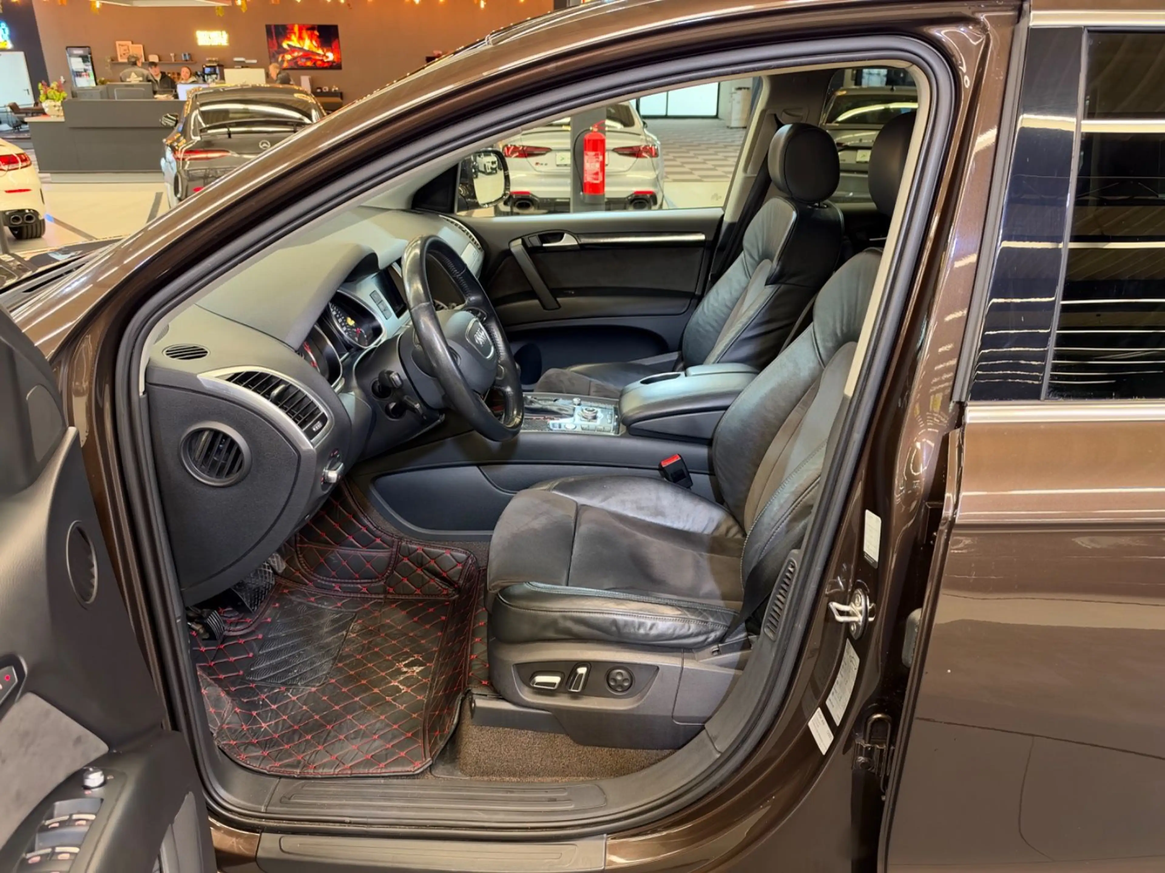 Audi Q7 3.0 TDI quattro — photo 9