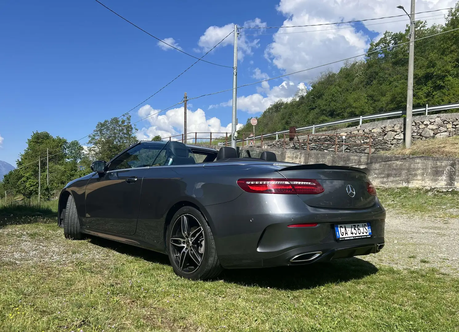 Mercedes-Benz E 200 Cabrio Premium AMG Grigio - 2