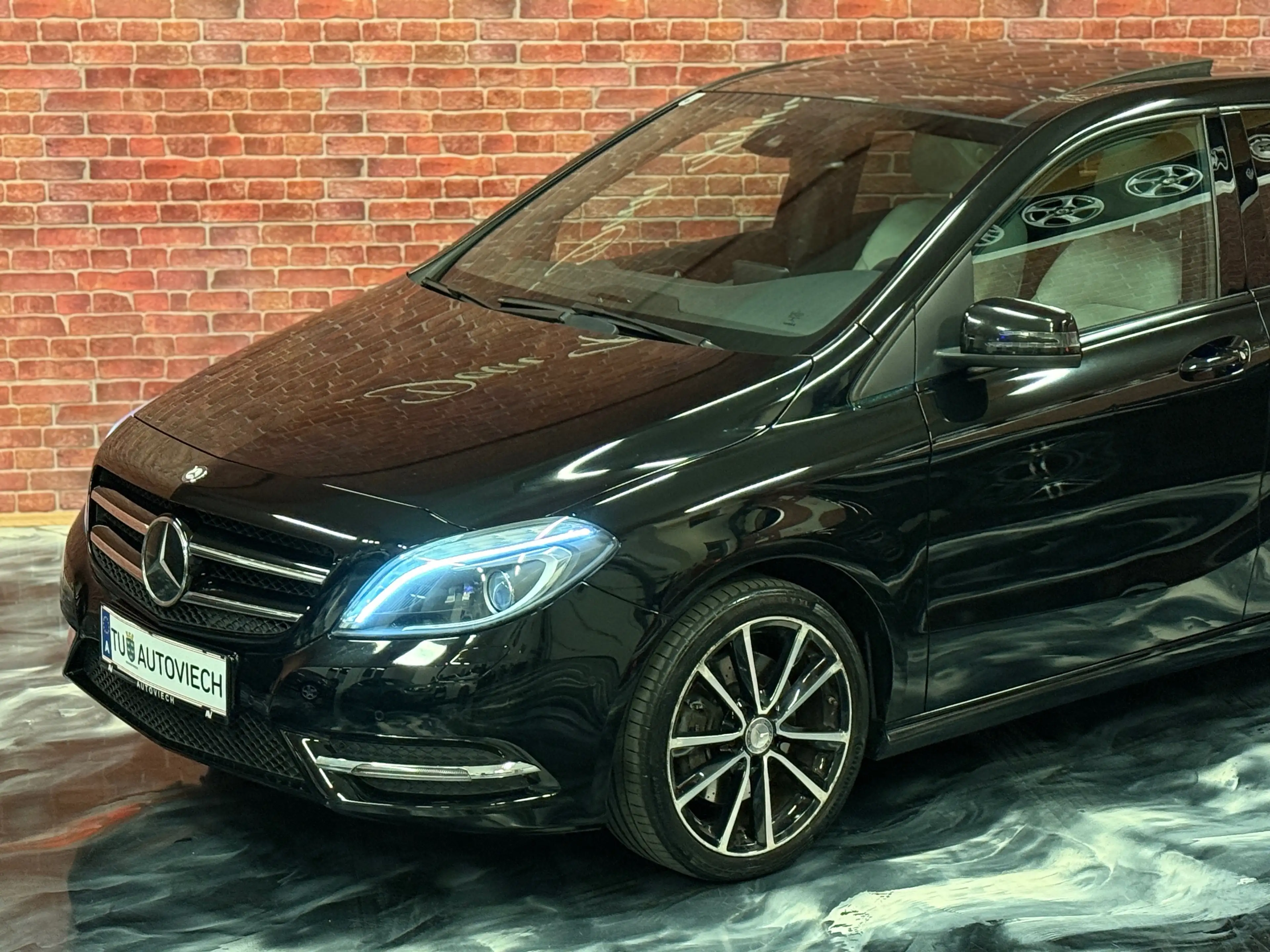 Mercedes-Benz B 220 B 220 4Matic*Vollausstattung*1Besitz* — photo 5
