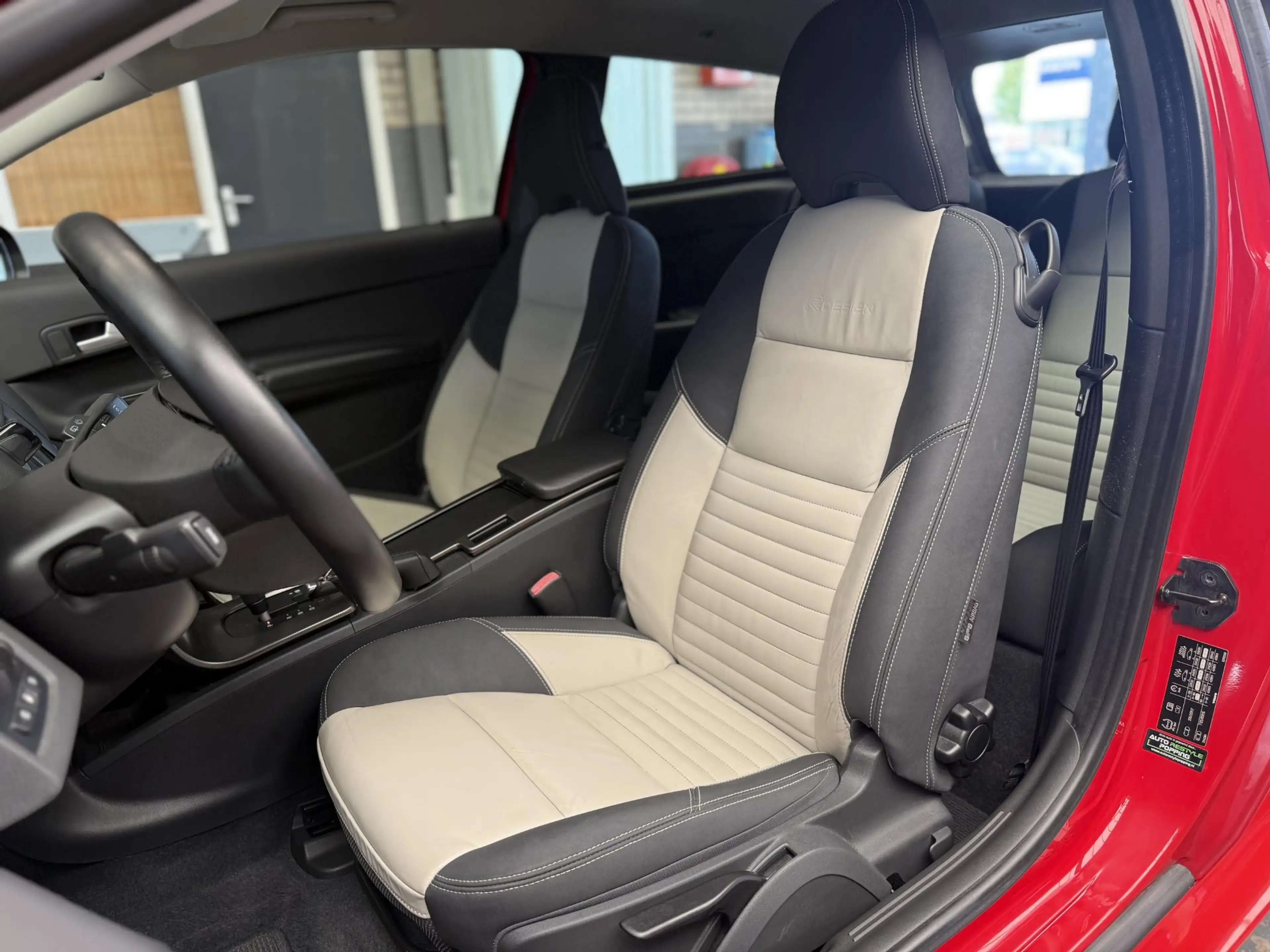 Volvo C30 2.5 T5 R-Design | Uniek! | Keyless Entry | Regense — photo 5