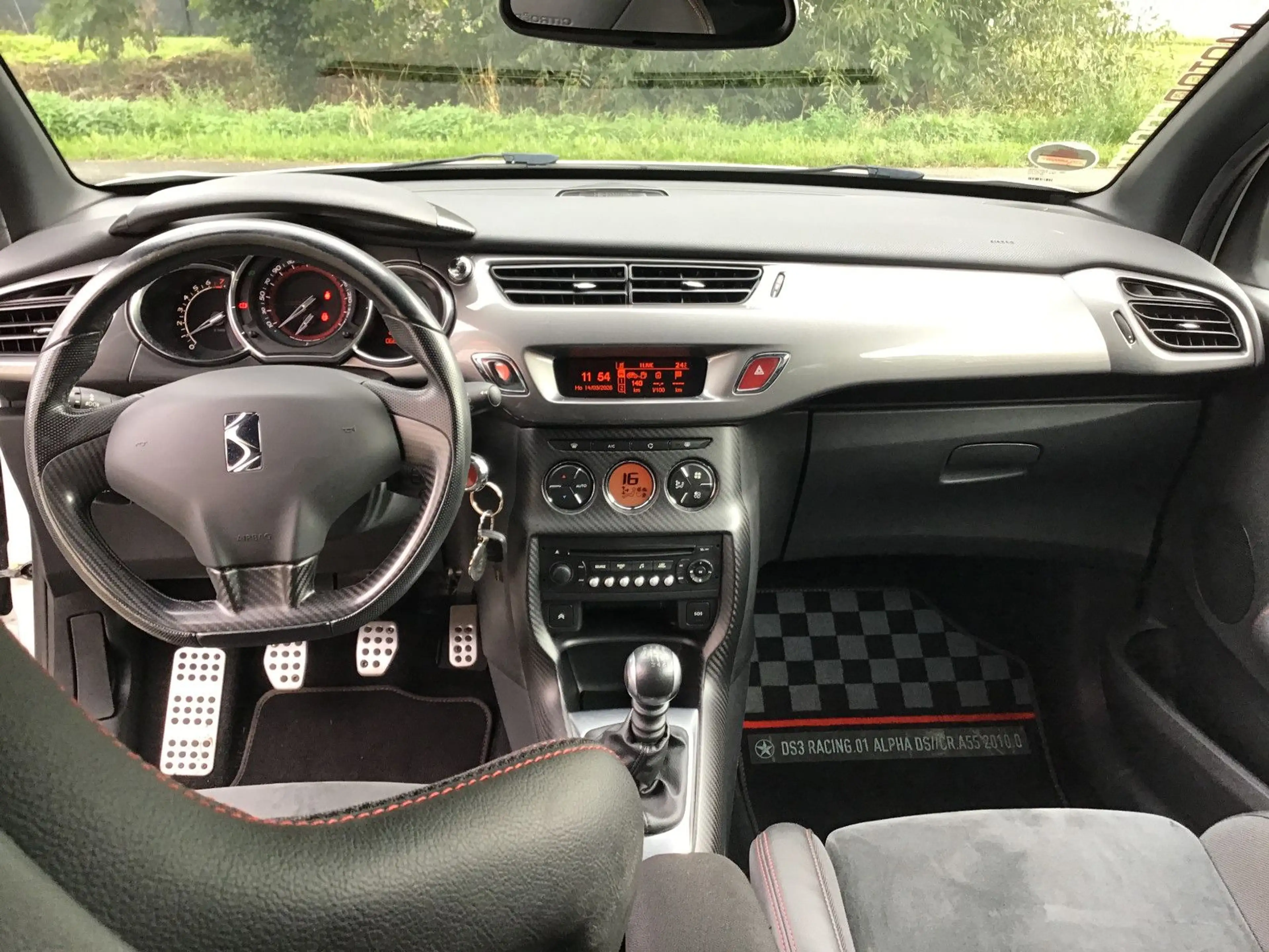 Citroen DS3 Racing — photo 15