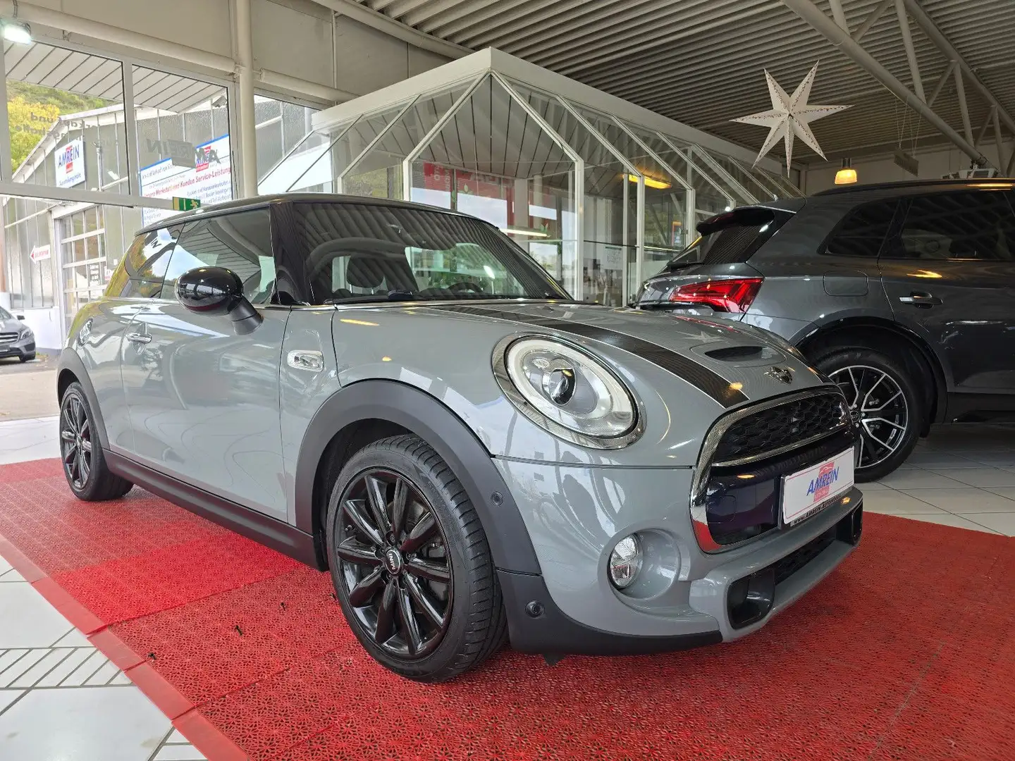 MINI Cooper SD +H/K+NAVI+LEDER+SPORTSITZE+PANO+LED+PDC Gris - 1