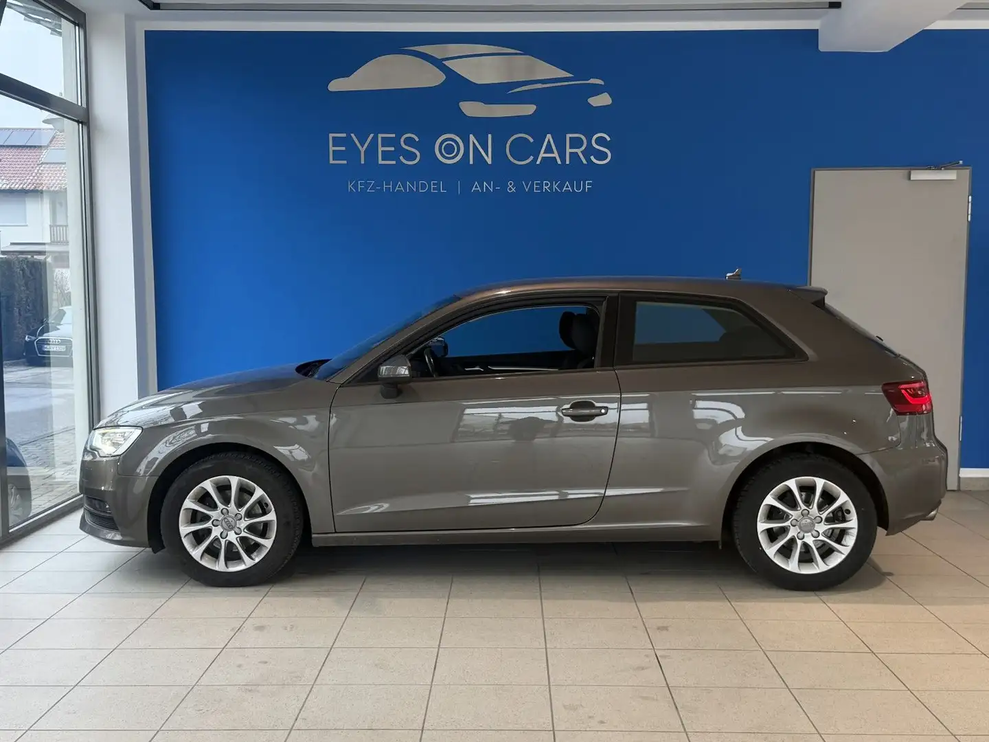 Audi A3 Attraction*ZR. NEU*NAVI*XENON*LED*PDC*SHZ*MMI Grau - 2