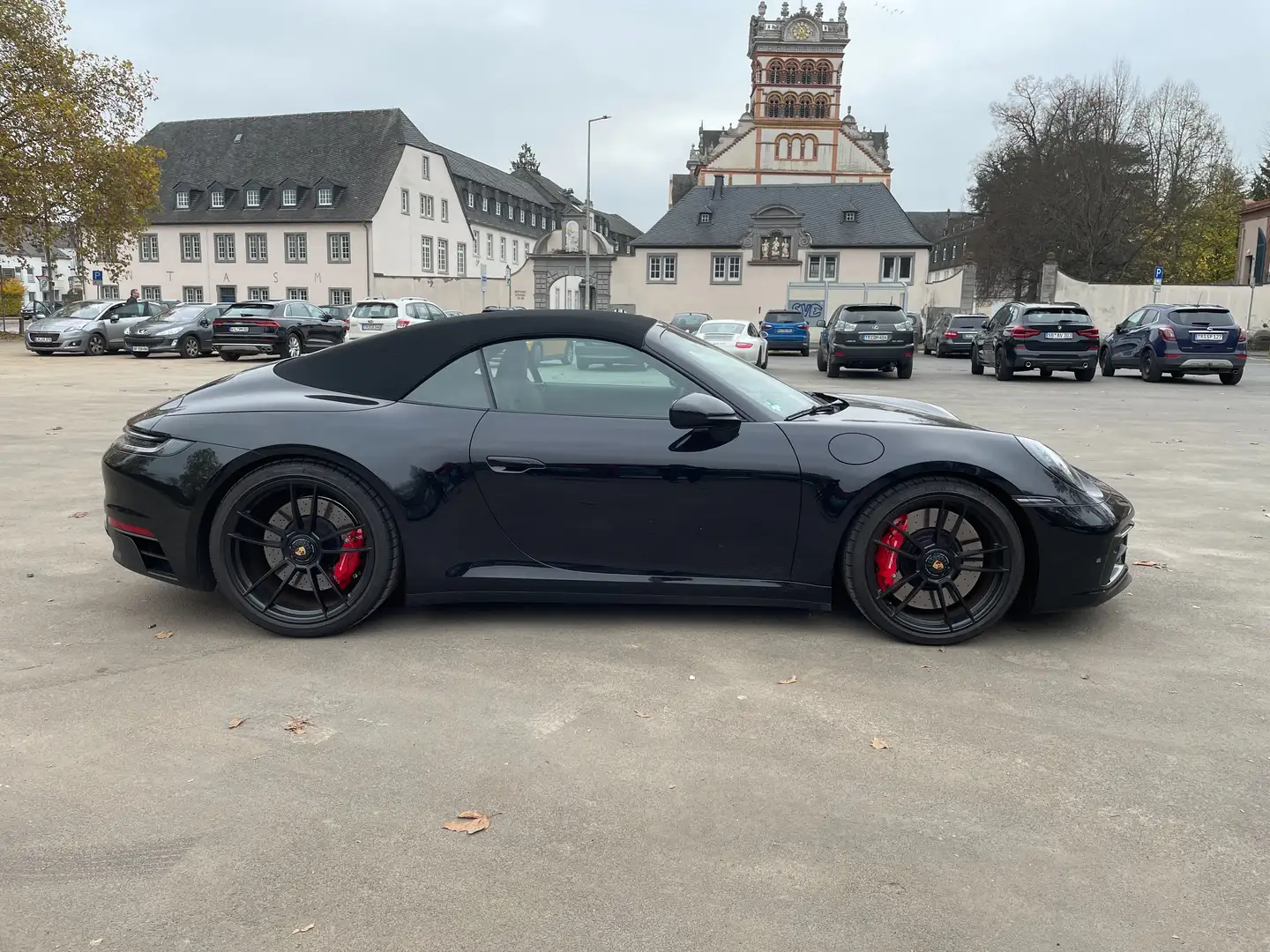 Porsche 911 Carrera 4 GTS Cabriolet Schwarz - 2