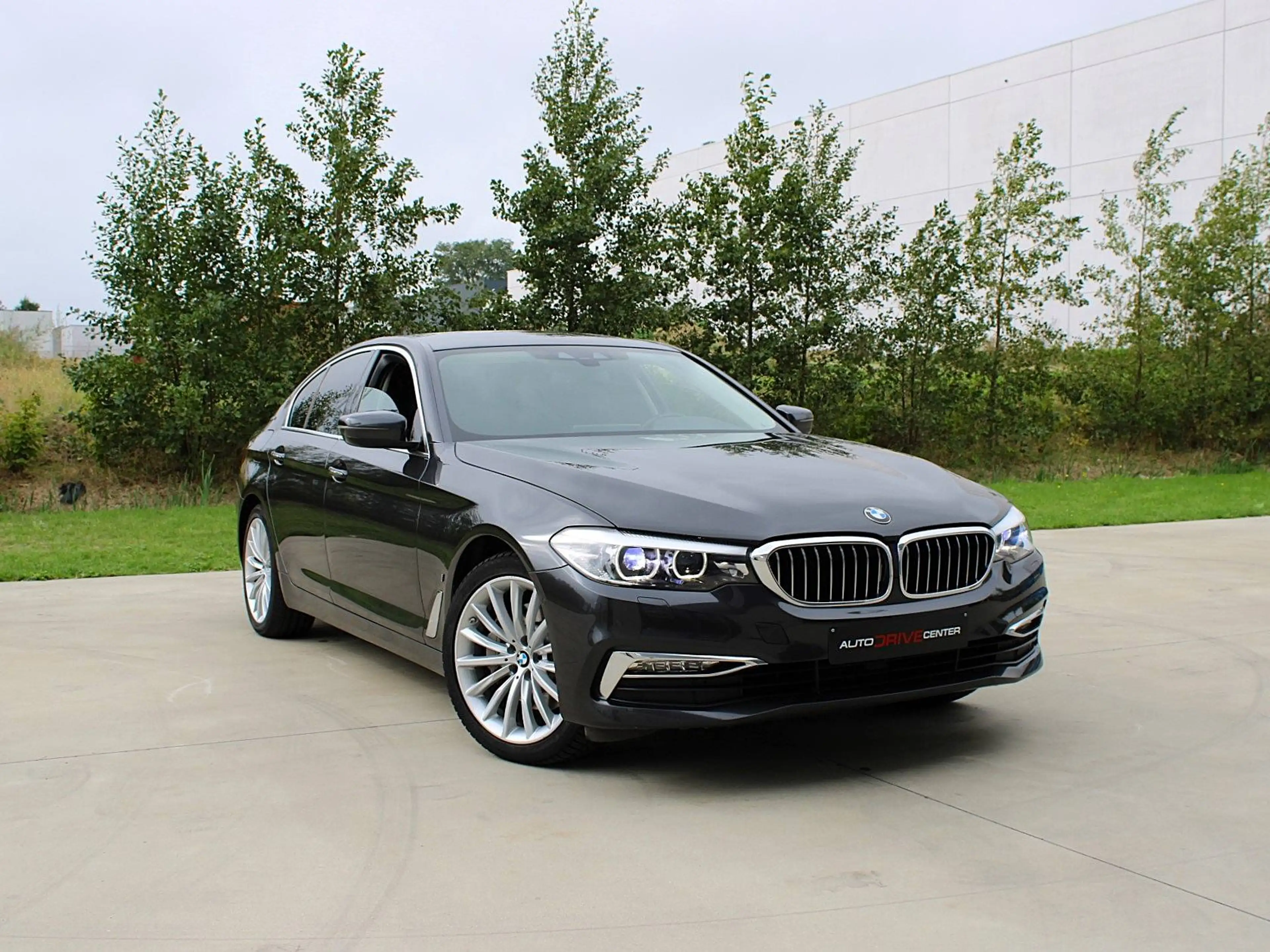 BMW 530 e iPerformance G30 * Harman/Kardon * Sfeerverlichting — photo 3