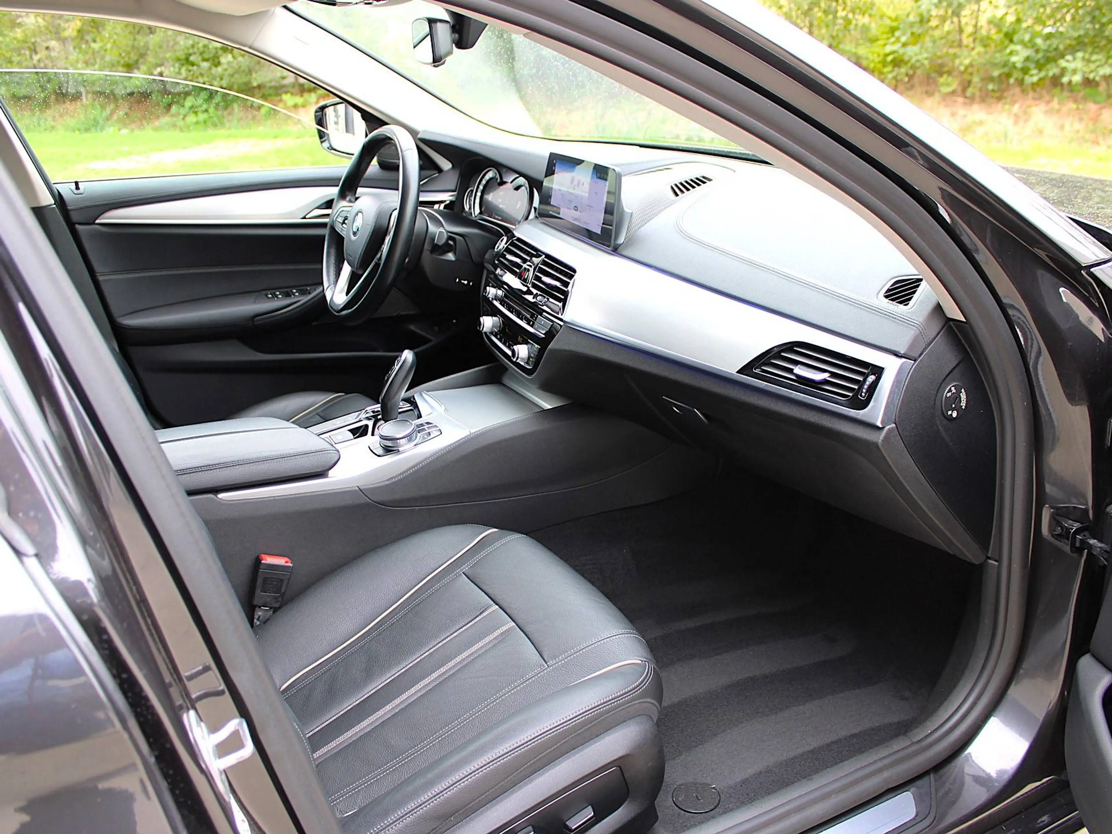 BMW 530 e iPerformance G30 * Harman/Kardon * Sfeerverlichting — photo 14