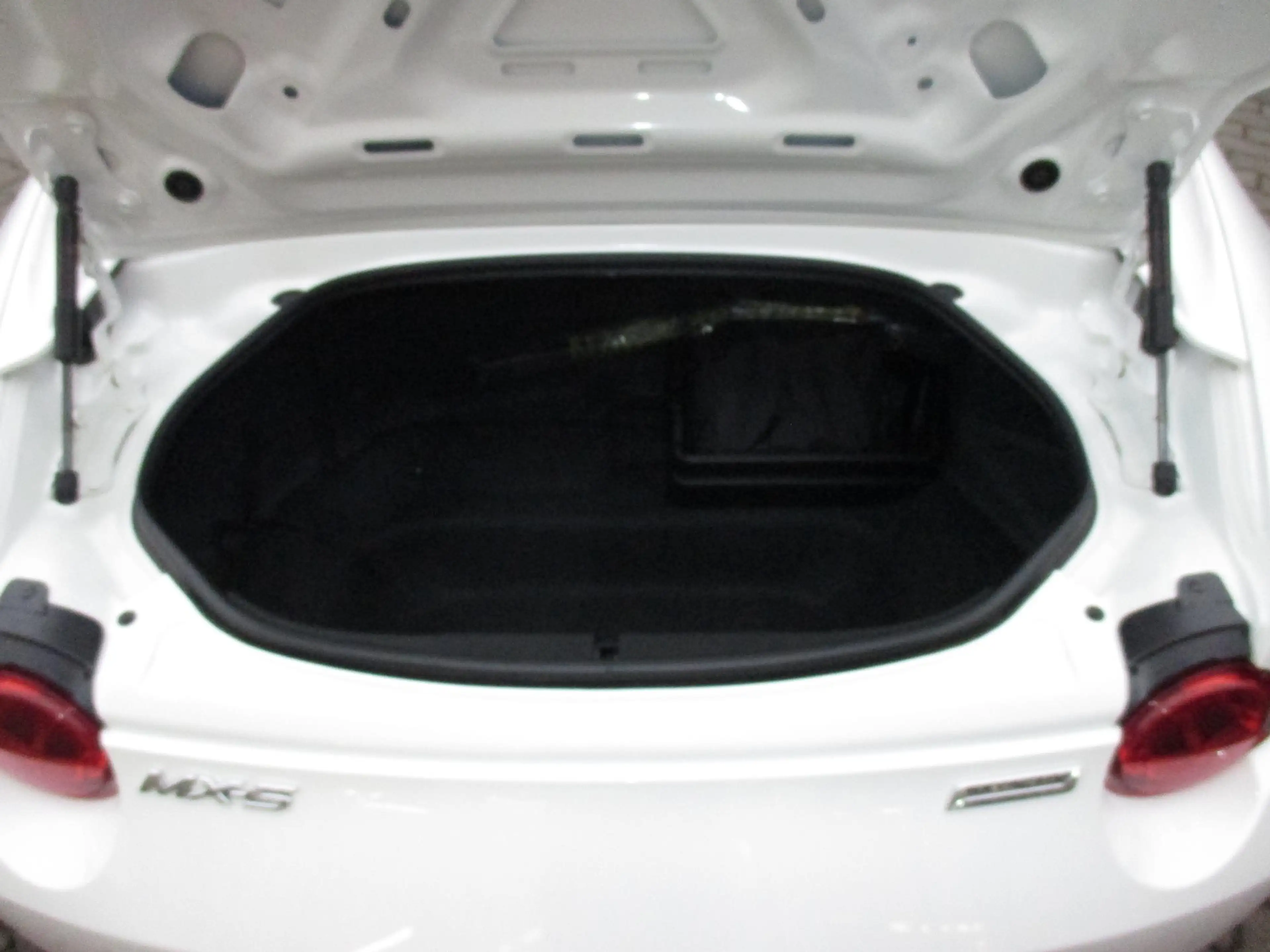 Mazda MX-5 RF SKYACTIV-G 184 6AG AL-SPORTS ACT-P NAV ACAA Spo — photo 9