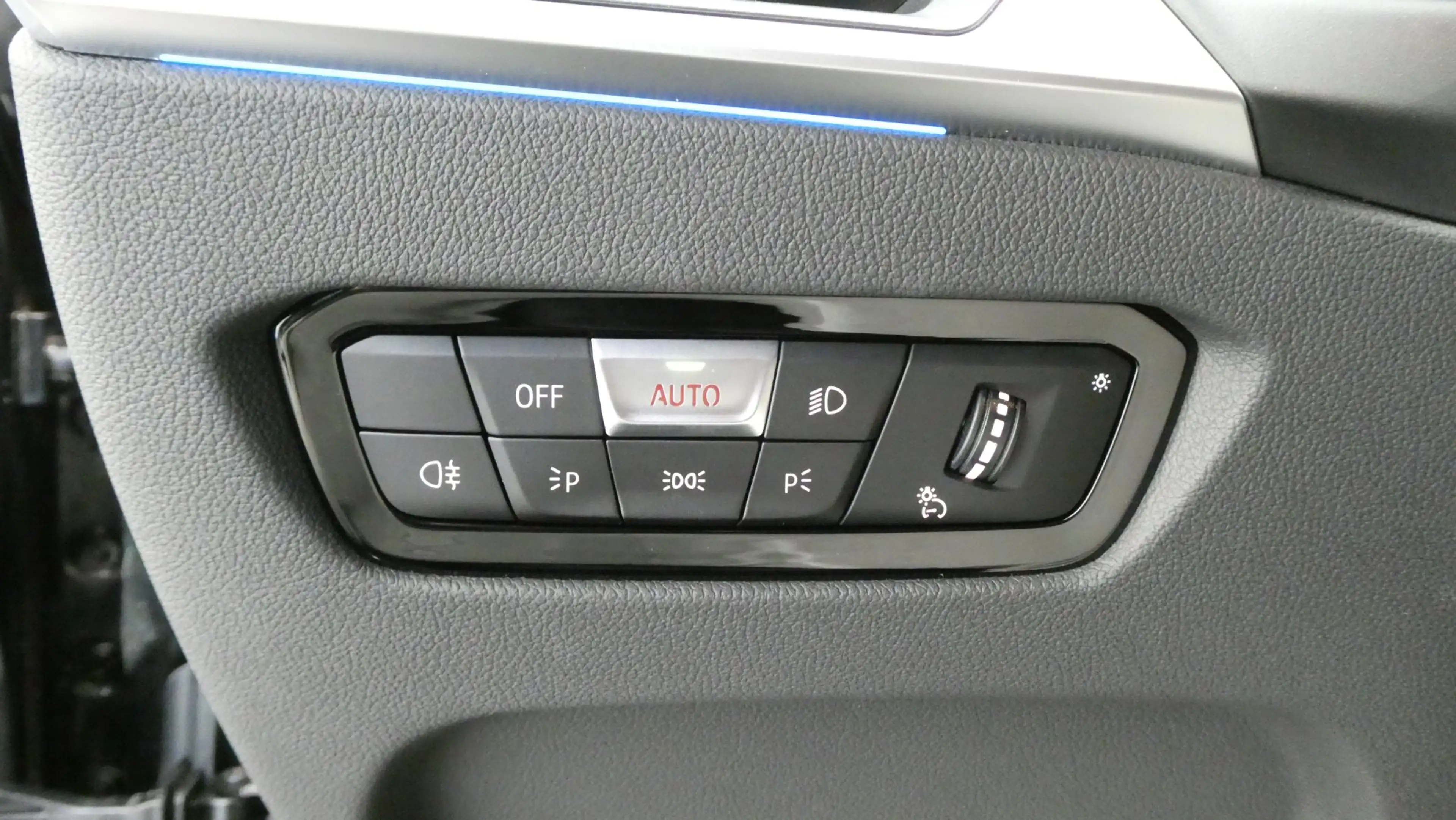 BMW i4 Gran Coupe eDrive40 — photo 14