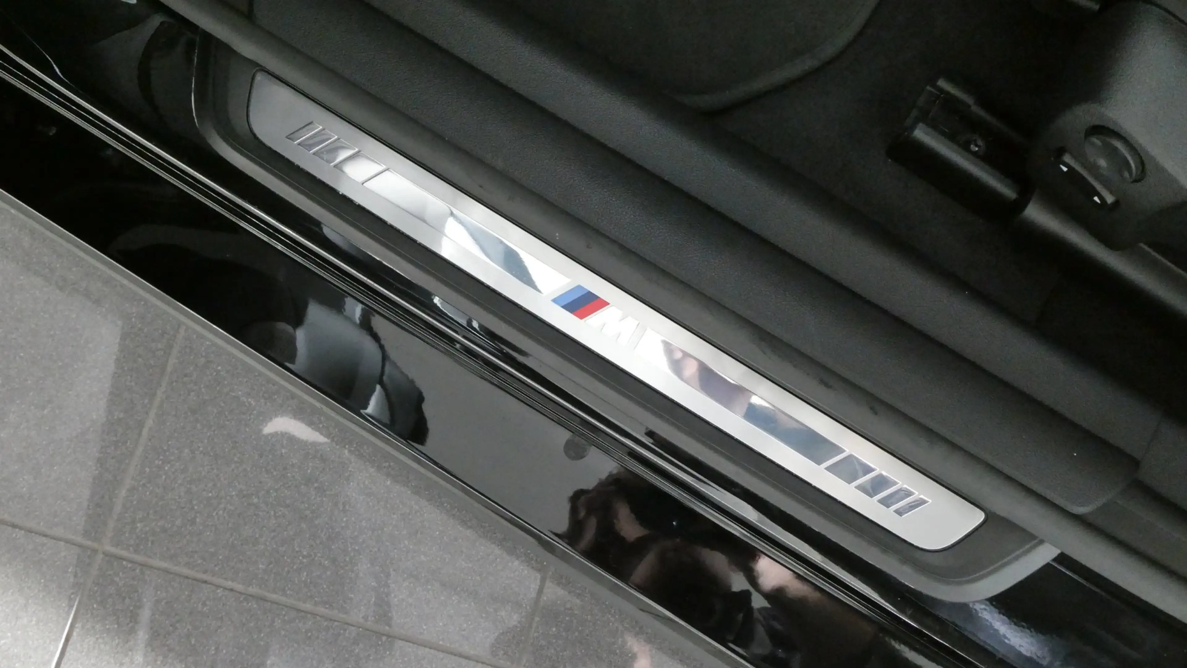 BMW i4 Gran Coupe eDrive40 — photo 11