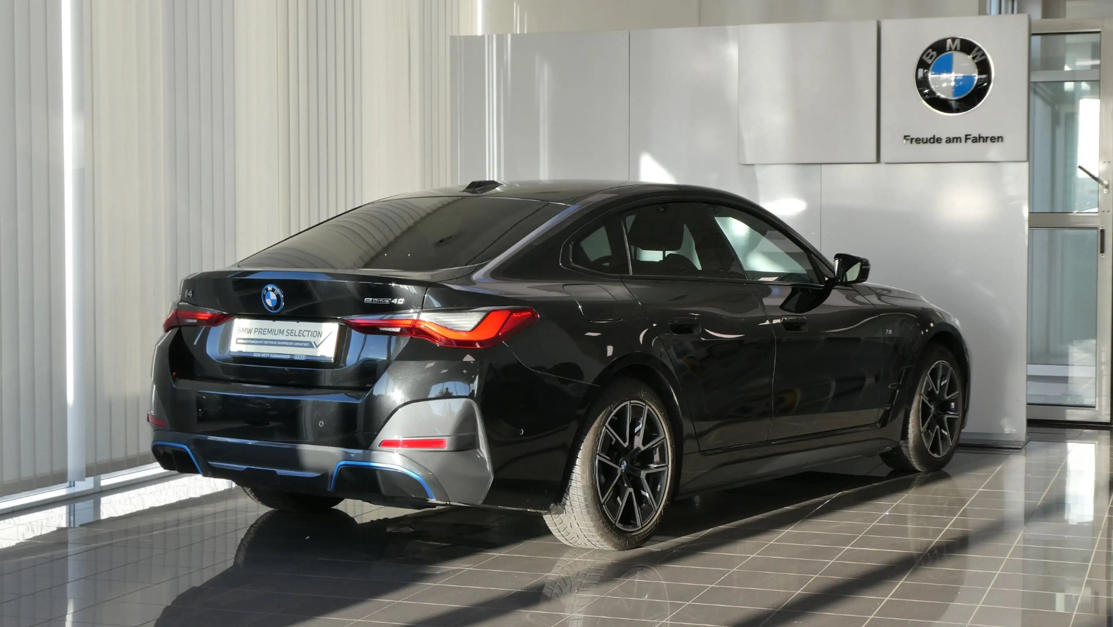 BMW i4 Gran Coupe eDrive40 — photo 5