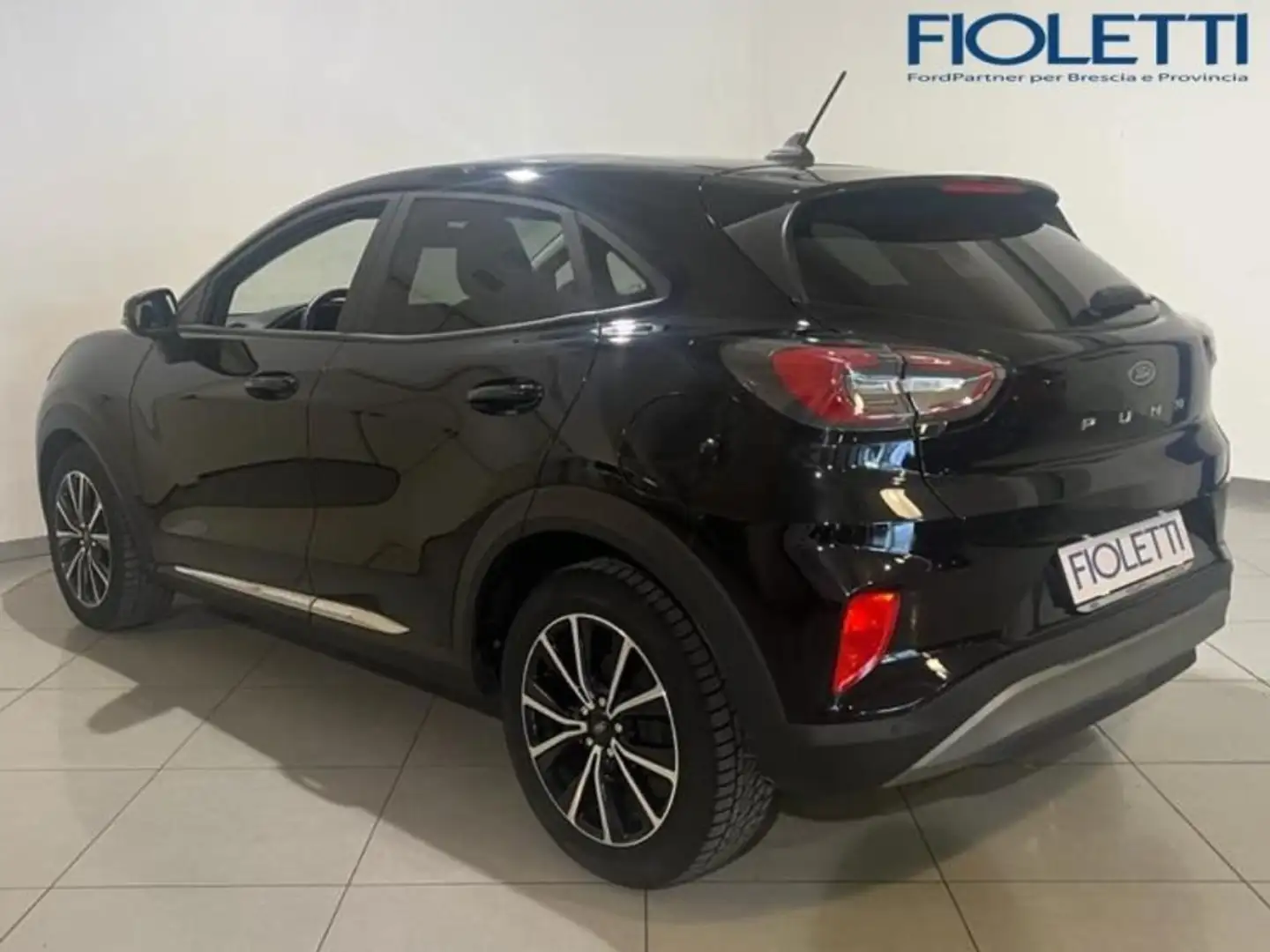 Ford Puma 1.0 ECOBOOST HYBRID 125 CV S&S TITANIUM Nero - 2