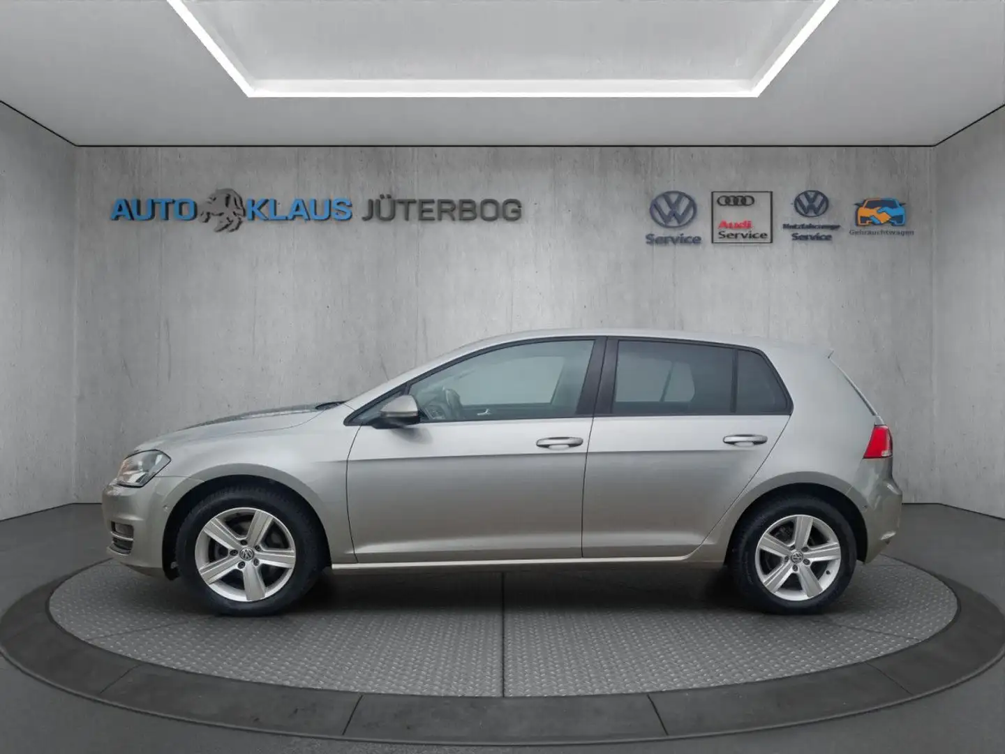 Volkswagen Golf VII TSI Comfortline+Navi+Klima+Sitzh. Silber - 2