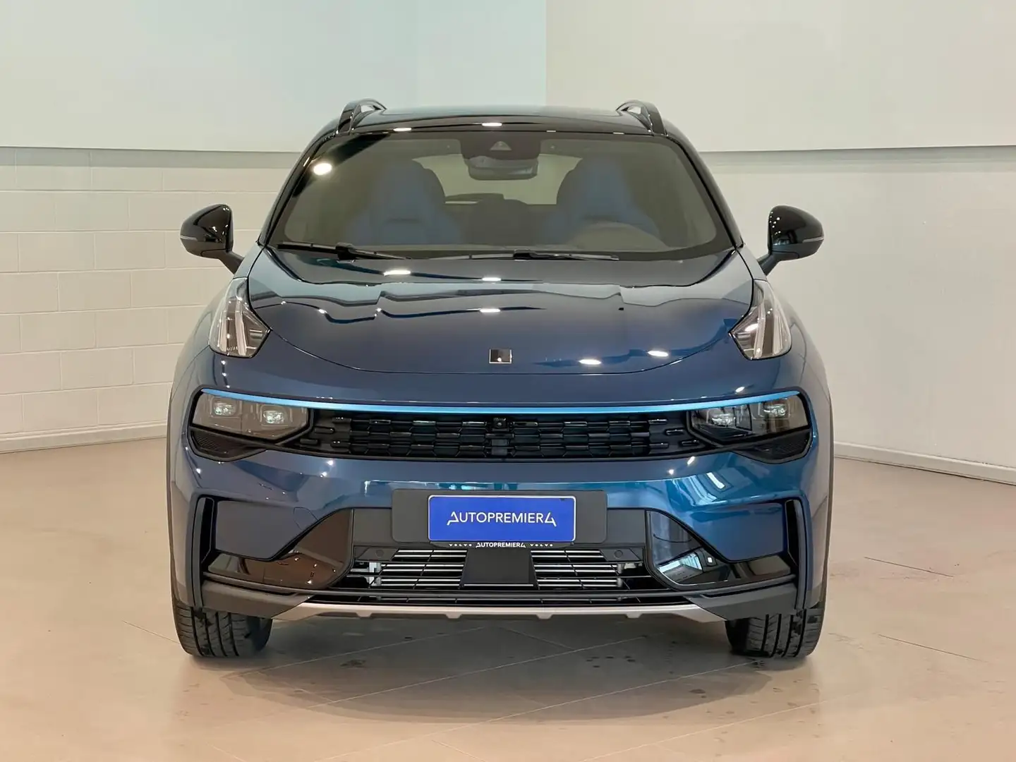 Lynk & Co 01 01 PHEV Blauw - 2