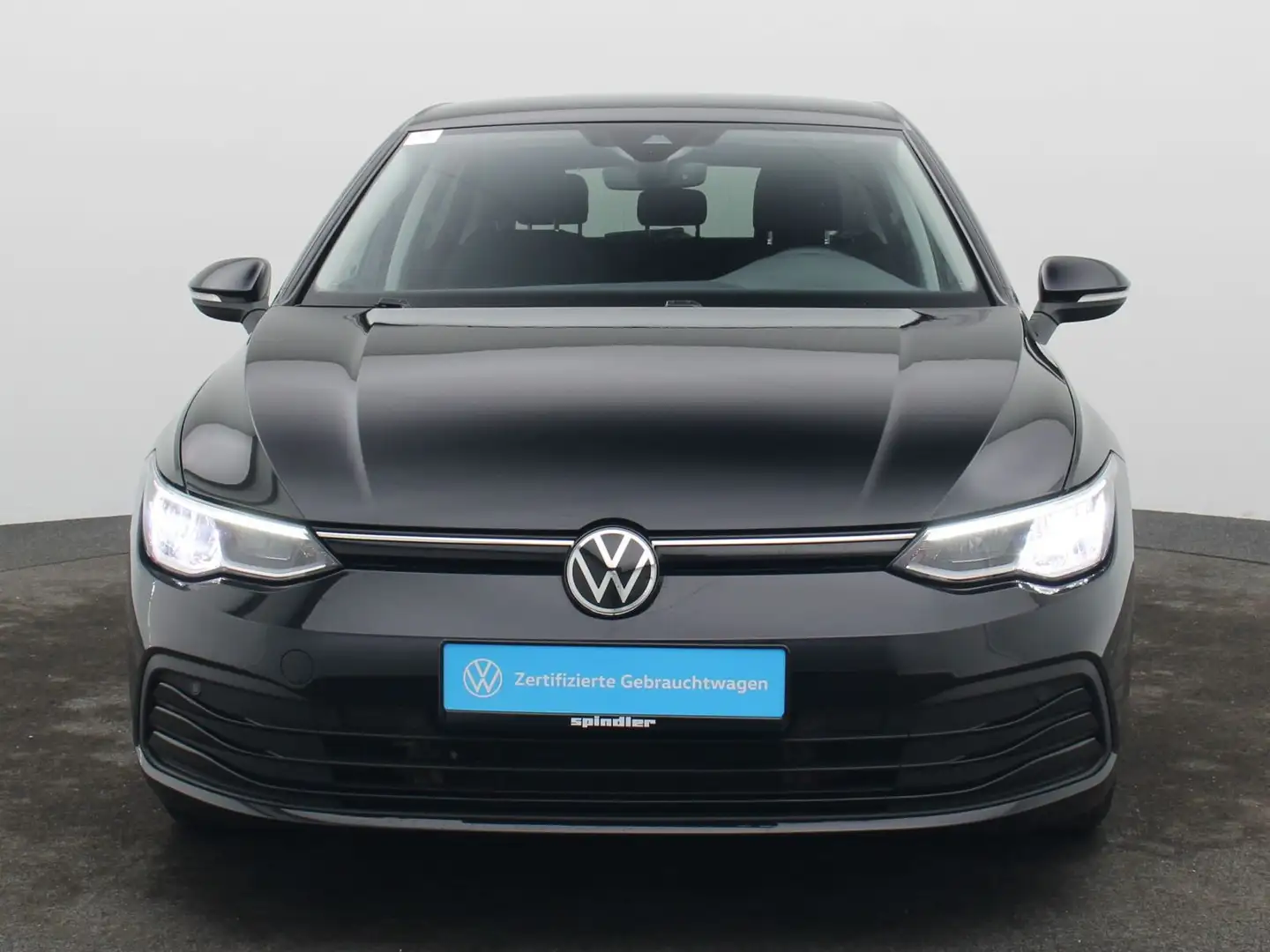 Volkswagen Golf Life 2.0 TDI DSG / ACC, LED, Navi, App Zwart - 2