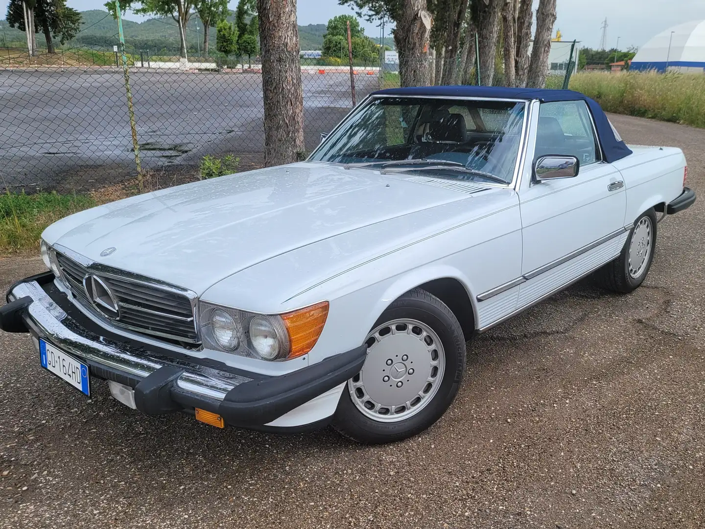 Mercedes-Benz SL 560 Bianco - 1