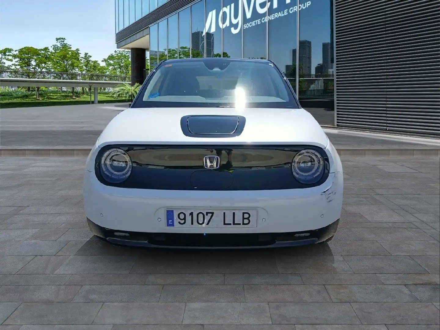 Honda e Advance Llantas 17 Blanco - 2