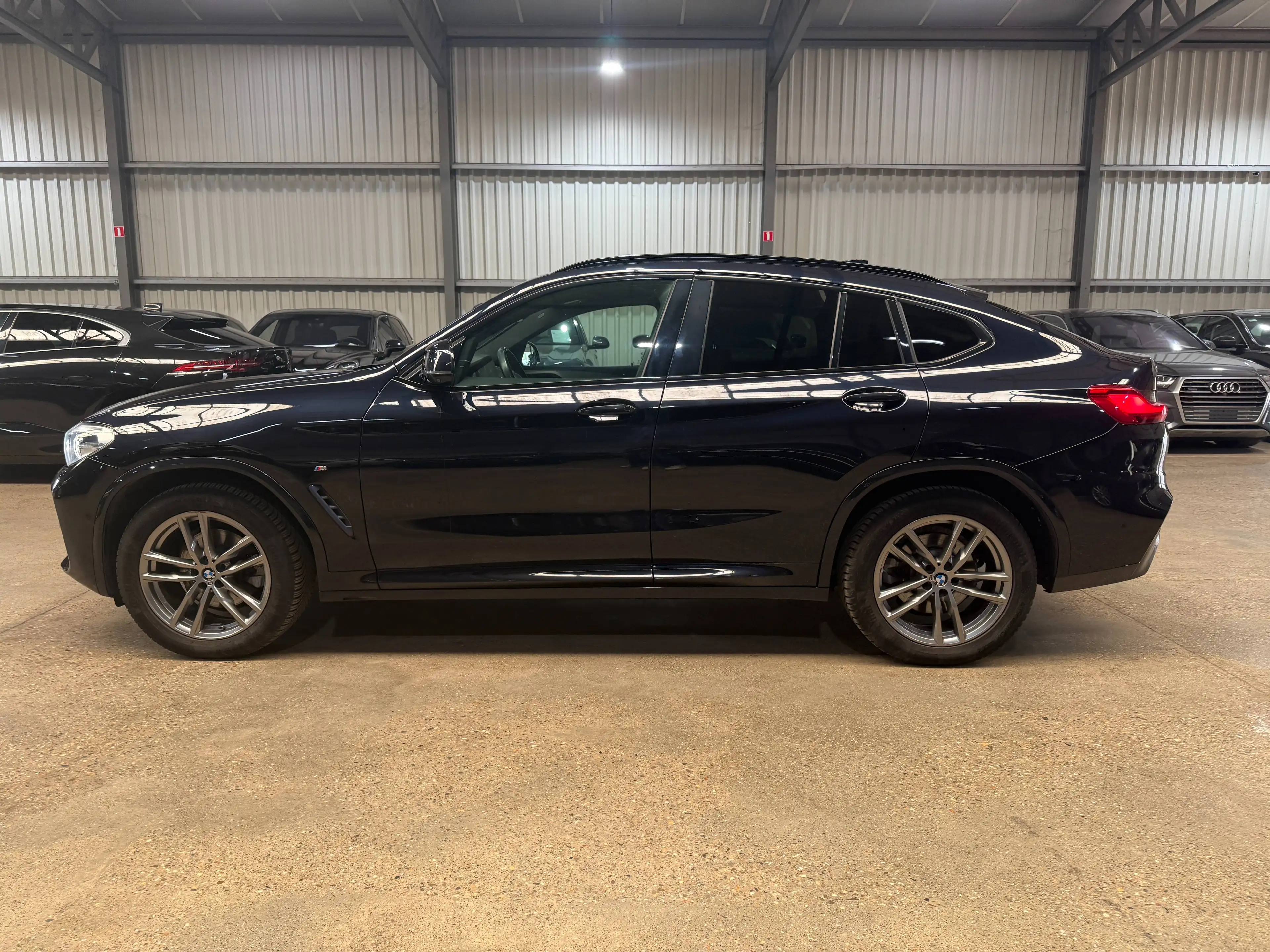 BMW X4 X4 2.0iA xDrive20 M-Pack — photo 8