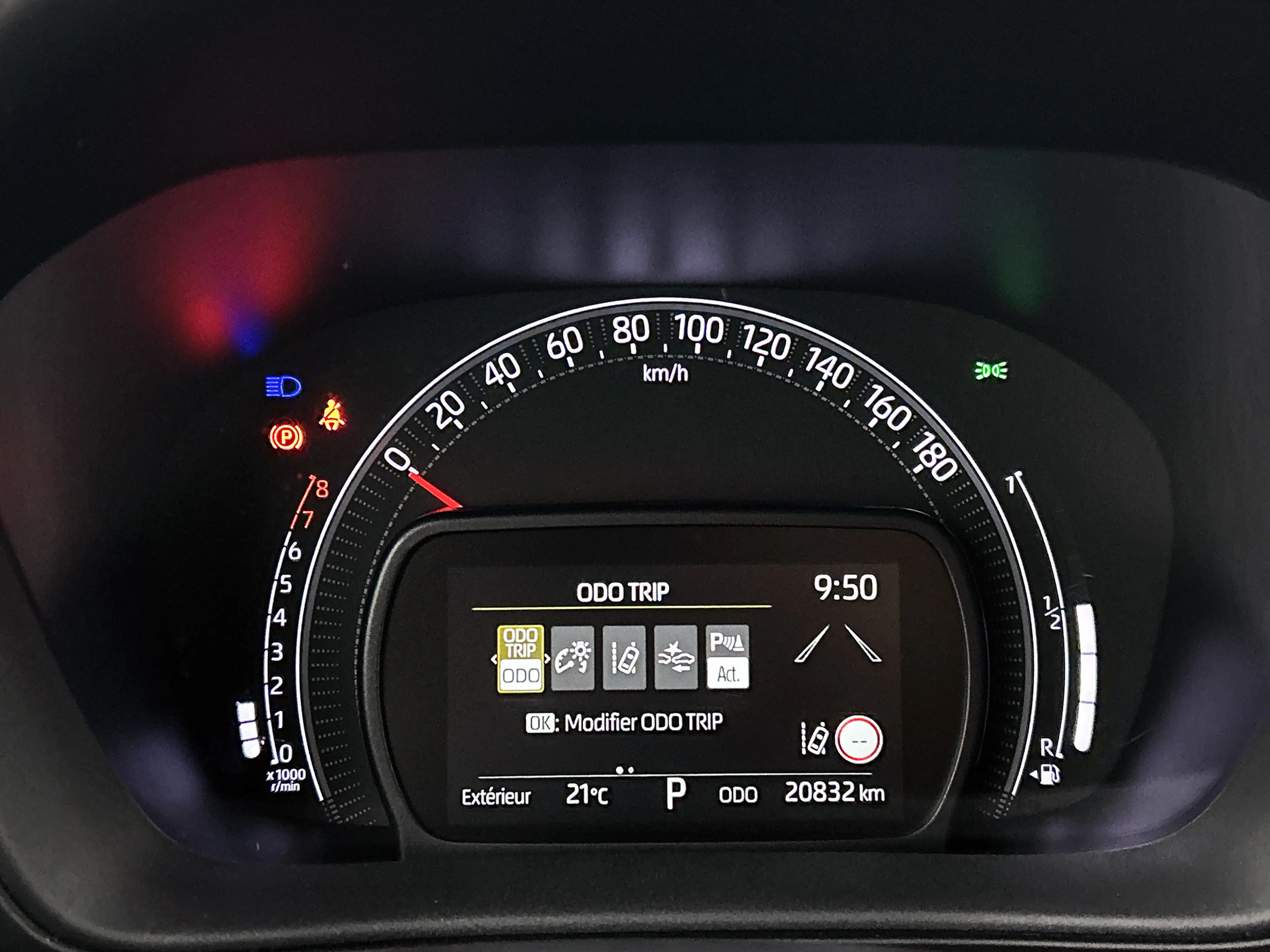 Toyota Aygo X 1.0 VVT-i S-CVT Pulse + | BTW Voertuig | Parkeerse — photo 5