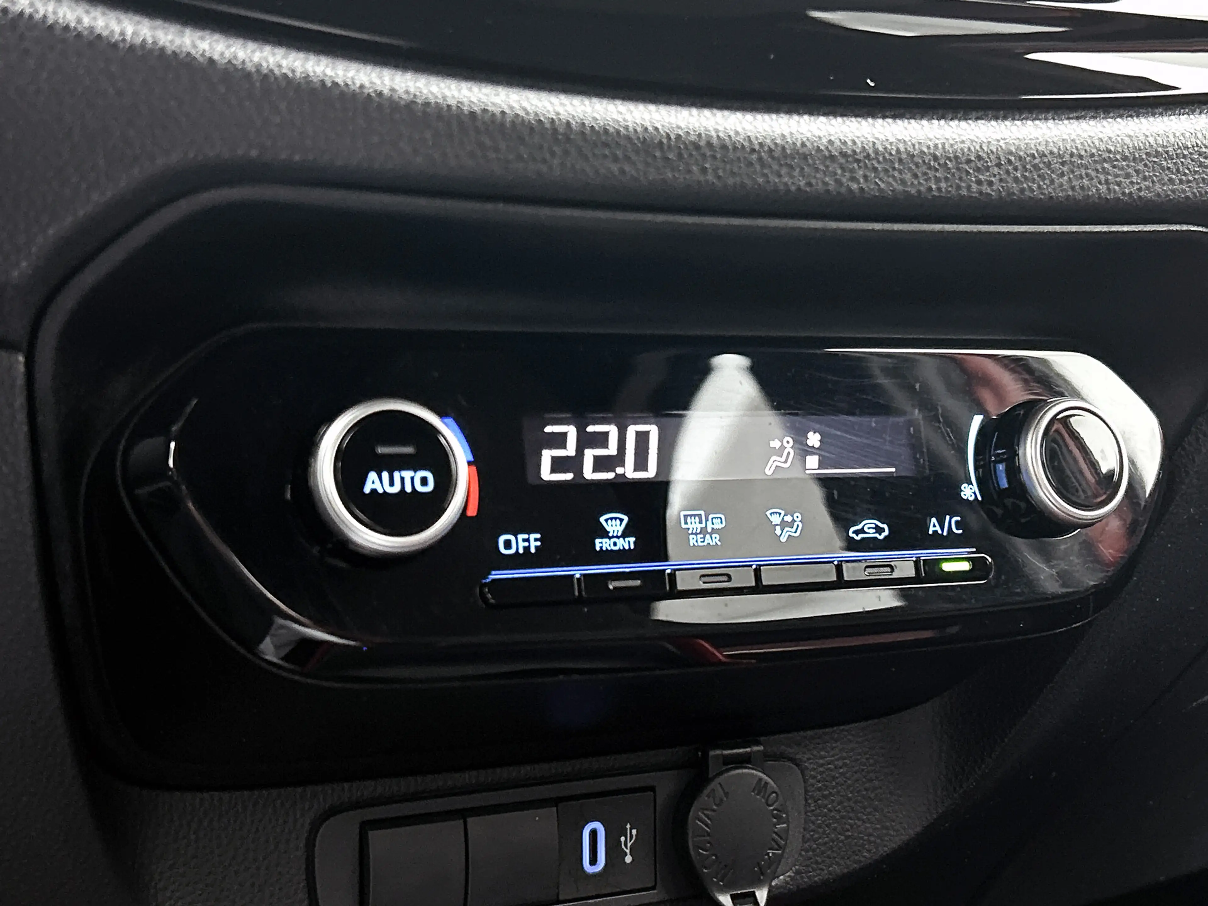 Toyota Aygo X 1.0 VVT-i S-CVT Pulse + | BTW Voertuig | Parkeerse — photo 11