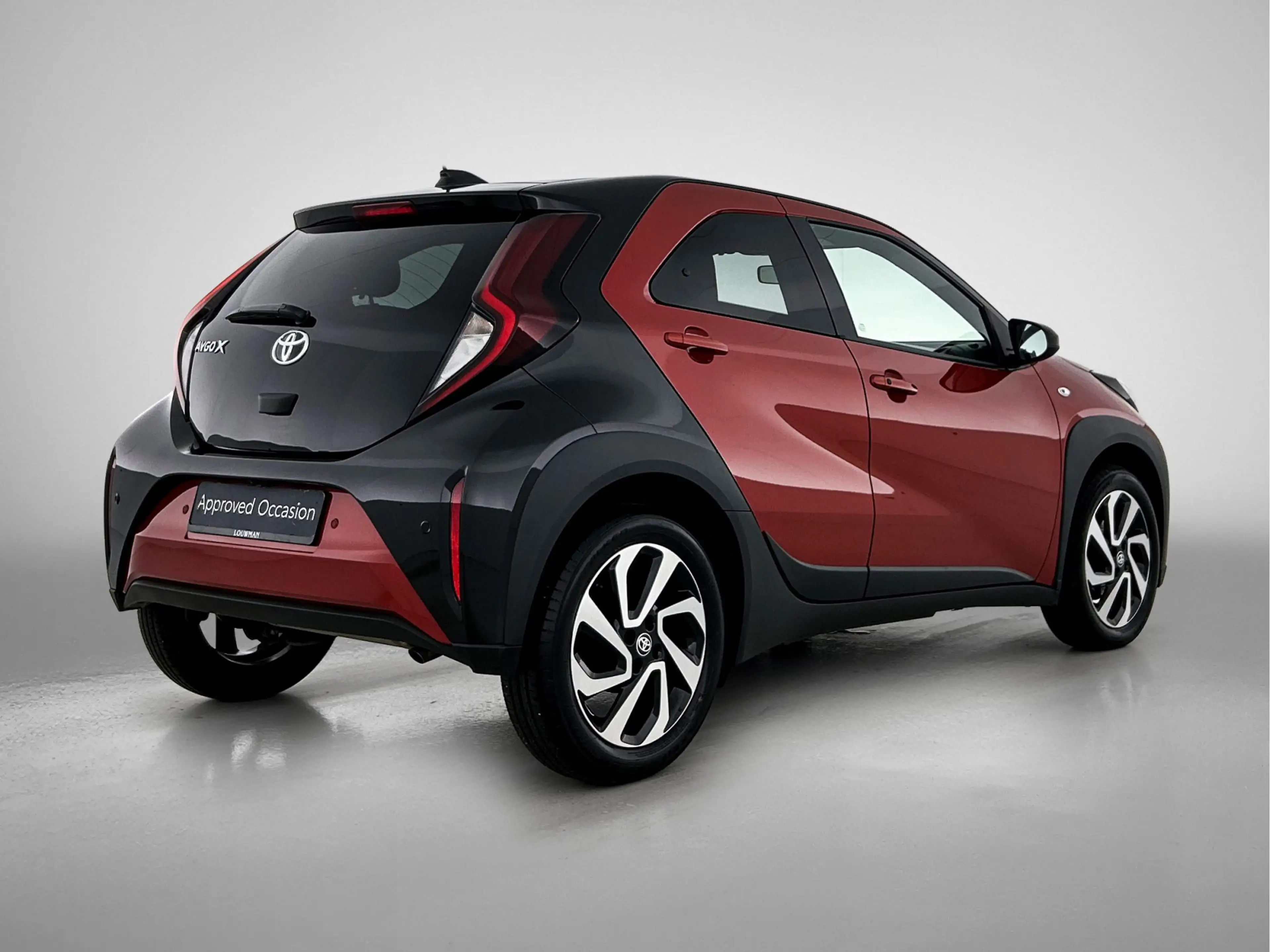 Toyota Aygo X 1.0 VVT-i S-CVT Pulse + | BTW Voertuig | Parkeerse — photo 2