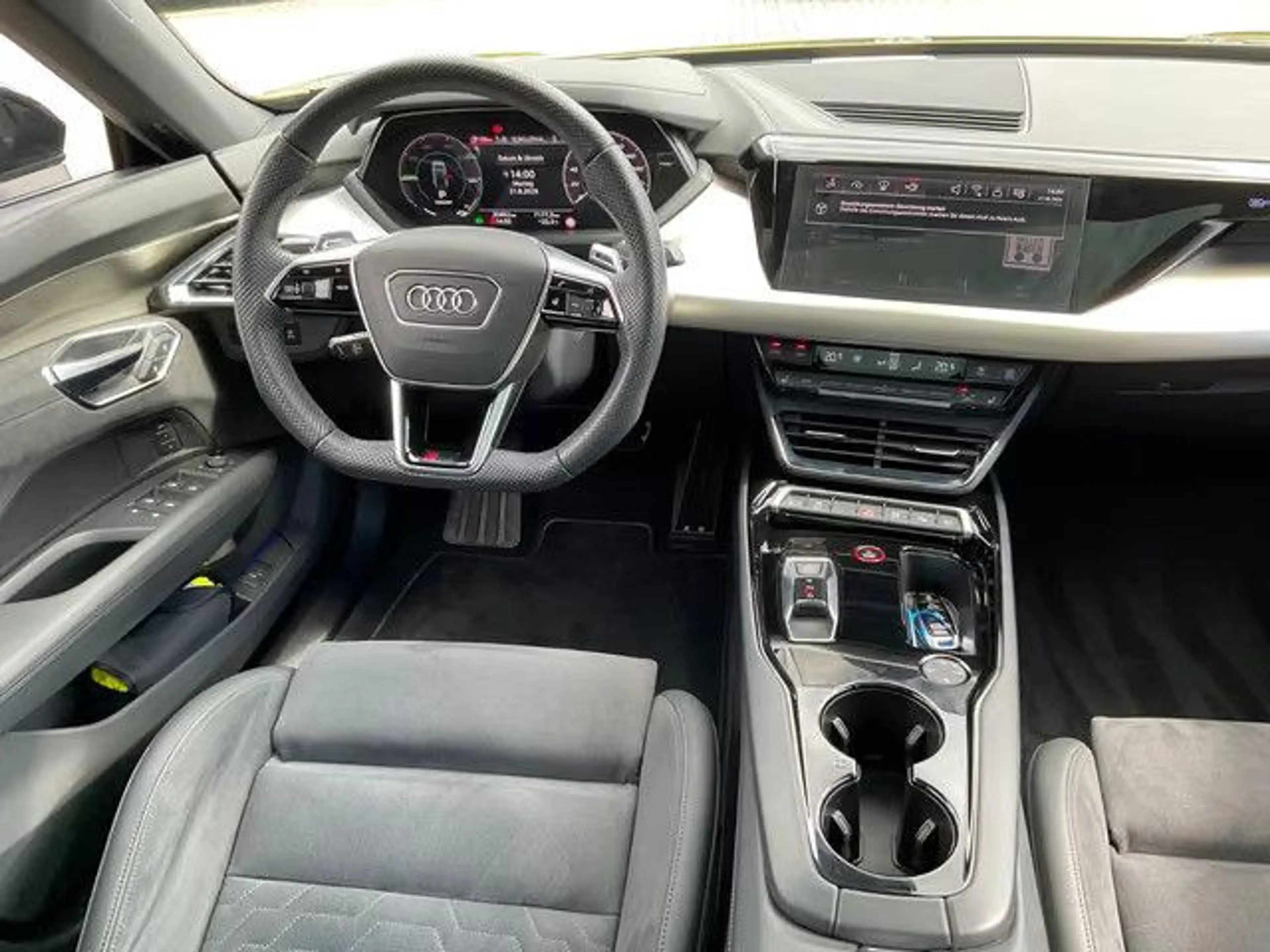 Audi RS e-tron GT quattro,Voll Ausstattung,UPE175.500 — photo 21